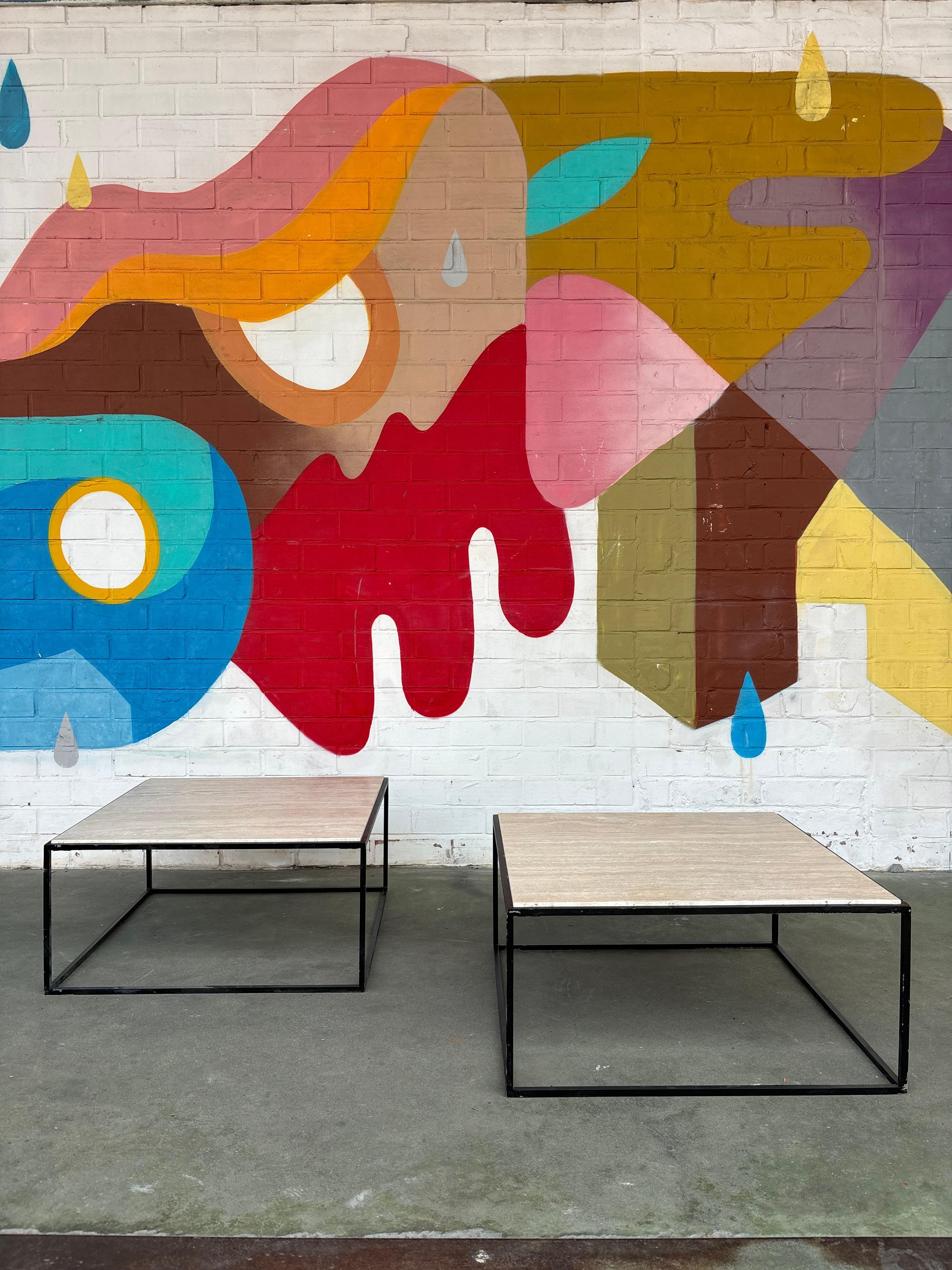 Jolie paire de table d’appoint dites « Capri » par Jorge Zalzsupin pour l’atelier. 