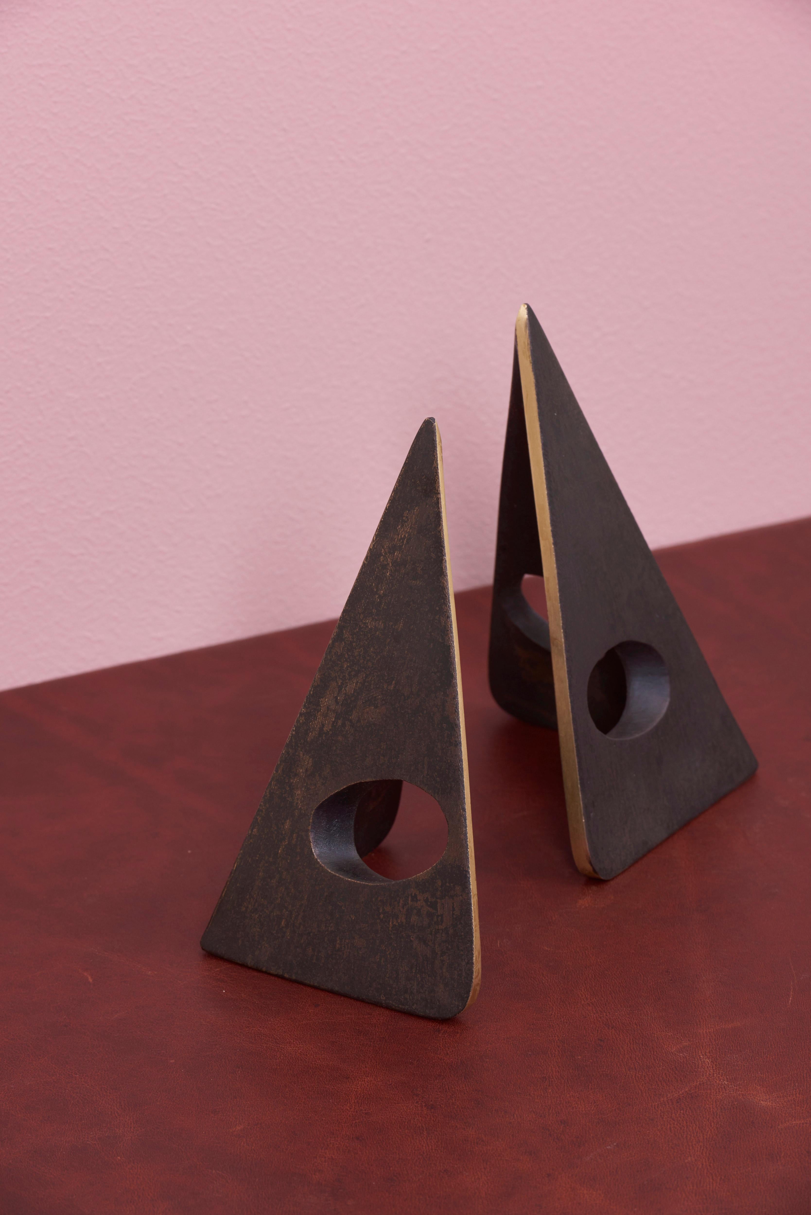 Pair of Carl Auböck Bookends #4100 in a Patina and Polish Brass Mix For Sale 2