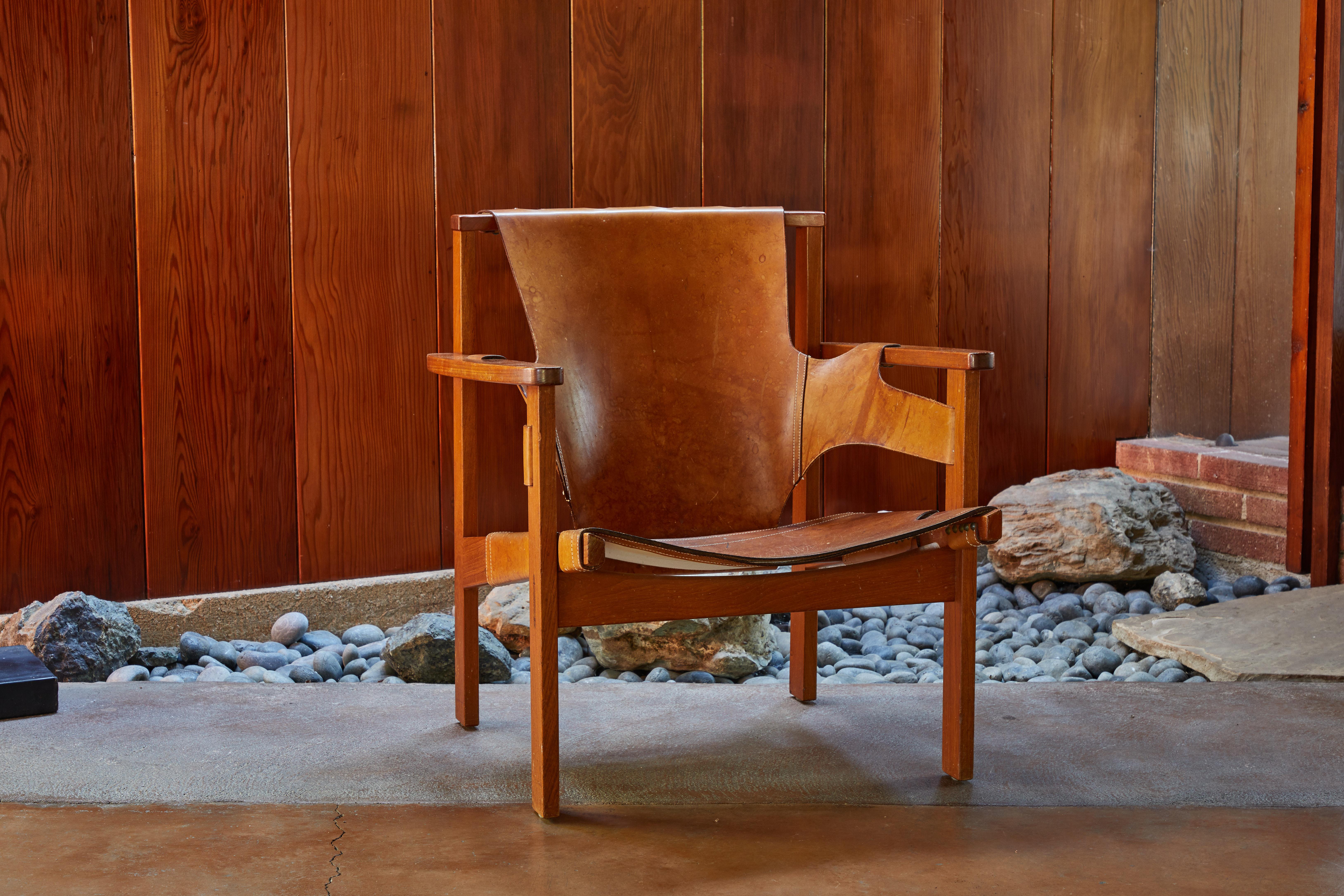 Pair of Carl Axel Acking 'Trienna' Chairs in Patinated Brown Leather, circa 1957 2