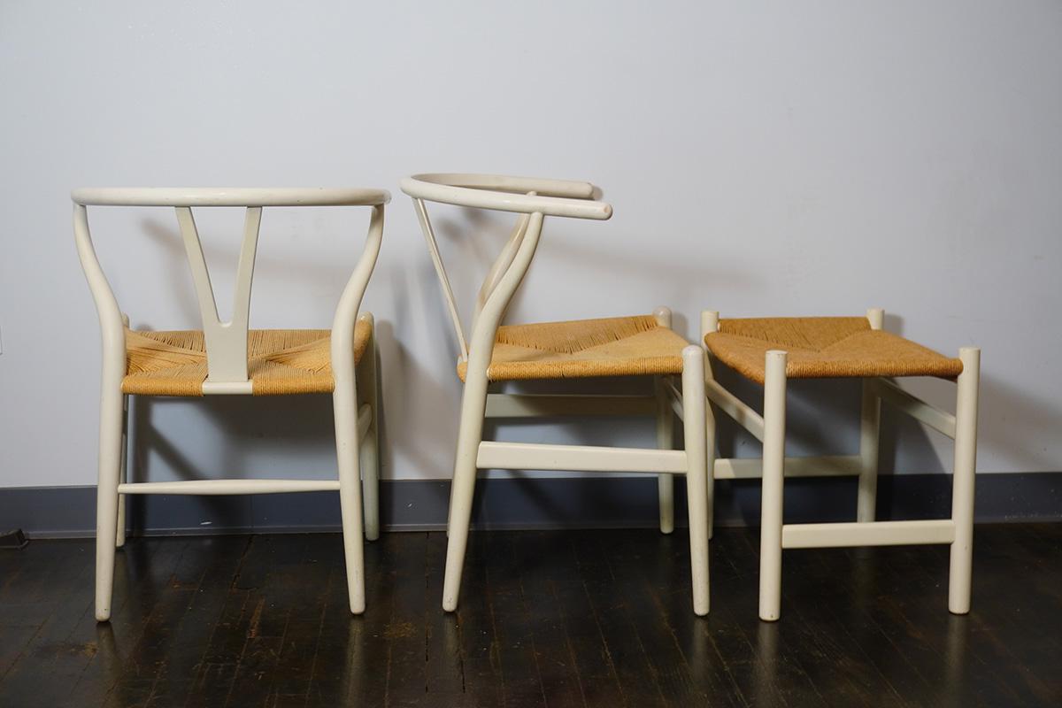 Pair of Carl Hansen Wishbone Chairs and One Ottoman Off-White Frames In Good Condition For Sale In Chicago, IL
