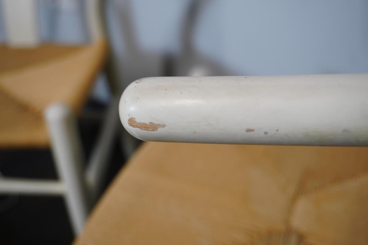 Pair of Carl Hansen Wishbone Chairs and One Ottoman Off-White Frames For Sale 1