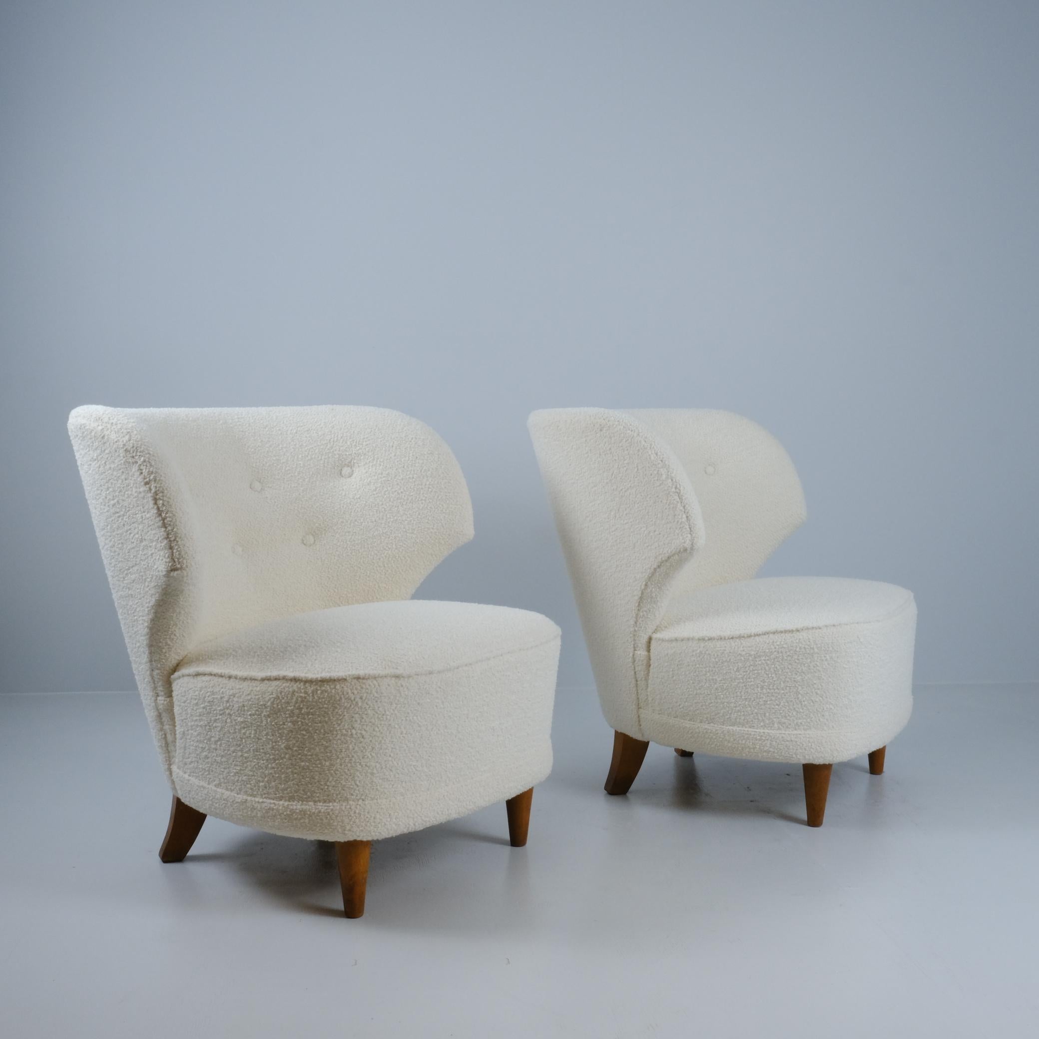 Finnish Pair Of Carl-Johan Boman Armchairs Upholstered in White Fabric, Boman Oy 1950s For Sale
