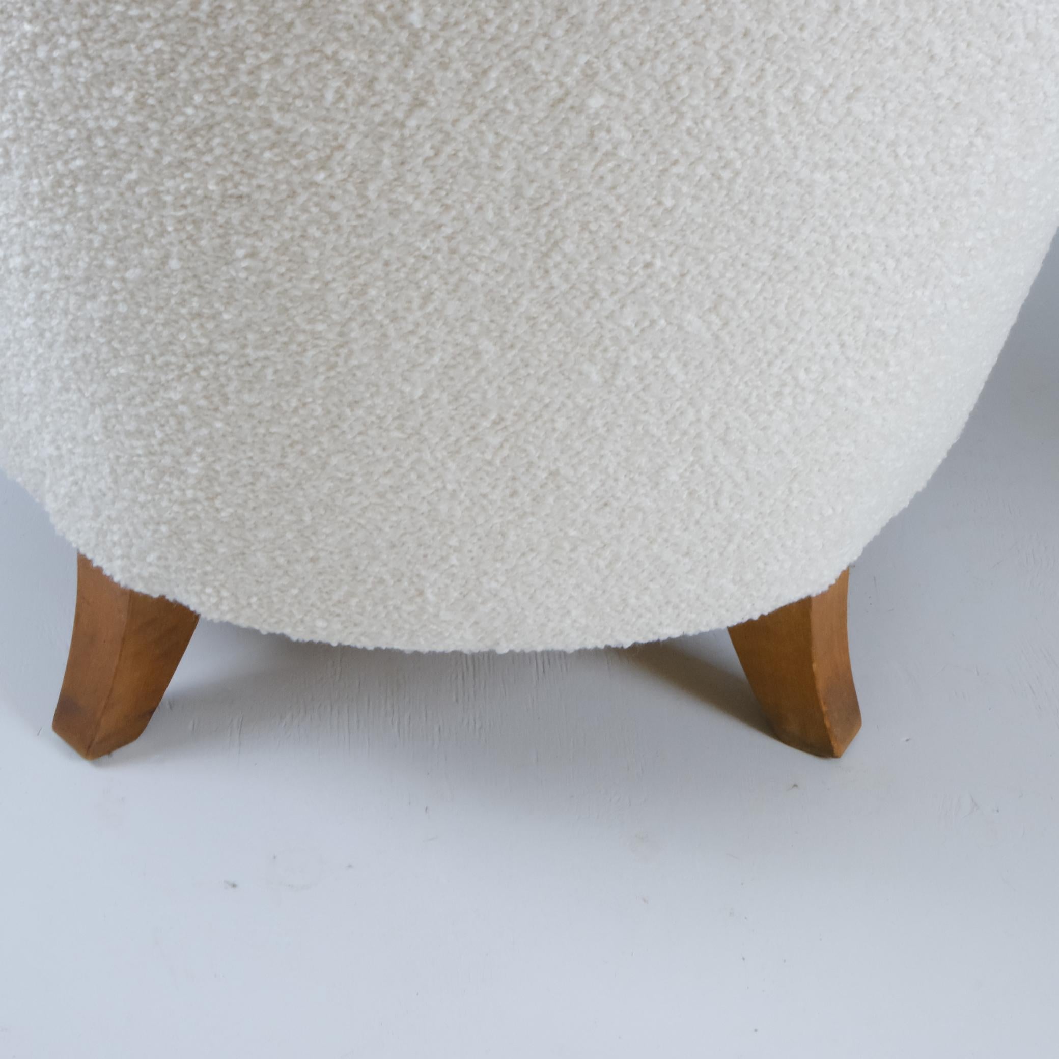 Pair Of Carl-Johan Boman Armchairs Upholstered in White Fabric, Boman Oy 1950s For Sale 2