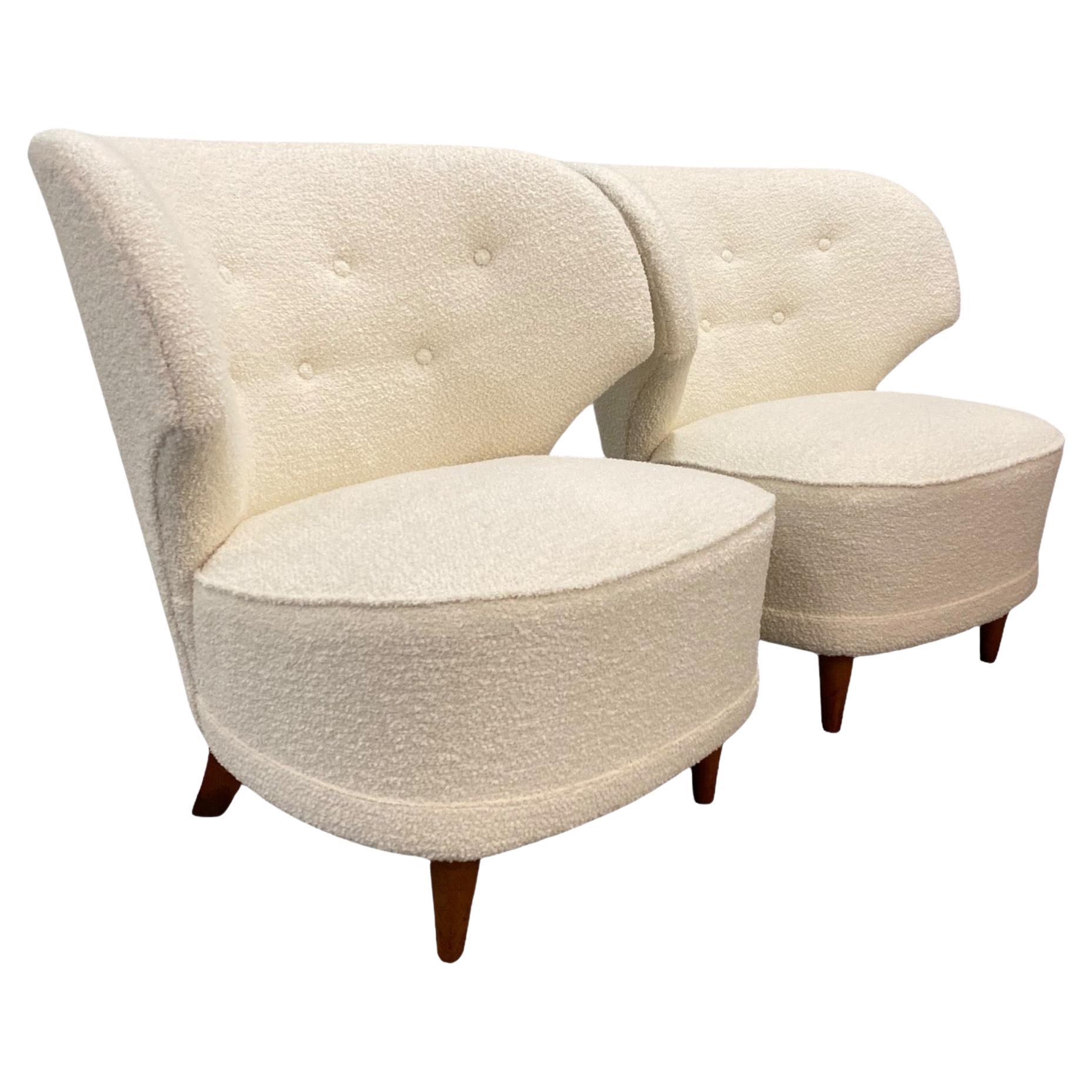 Mid-Century moderno Coppia di poltrone Carl-Johan Boman imbottite in tessuto bianco, Boman OY 1950s in vendita