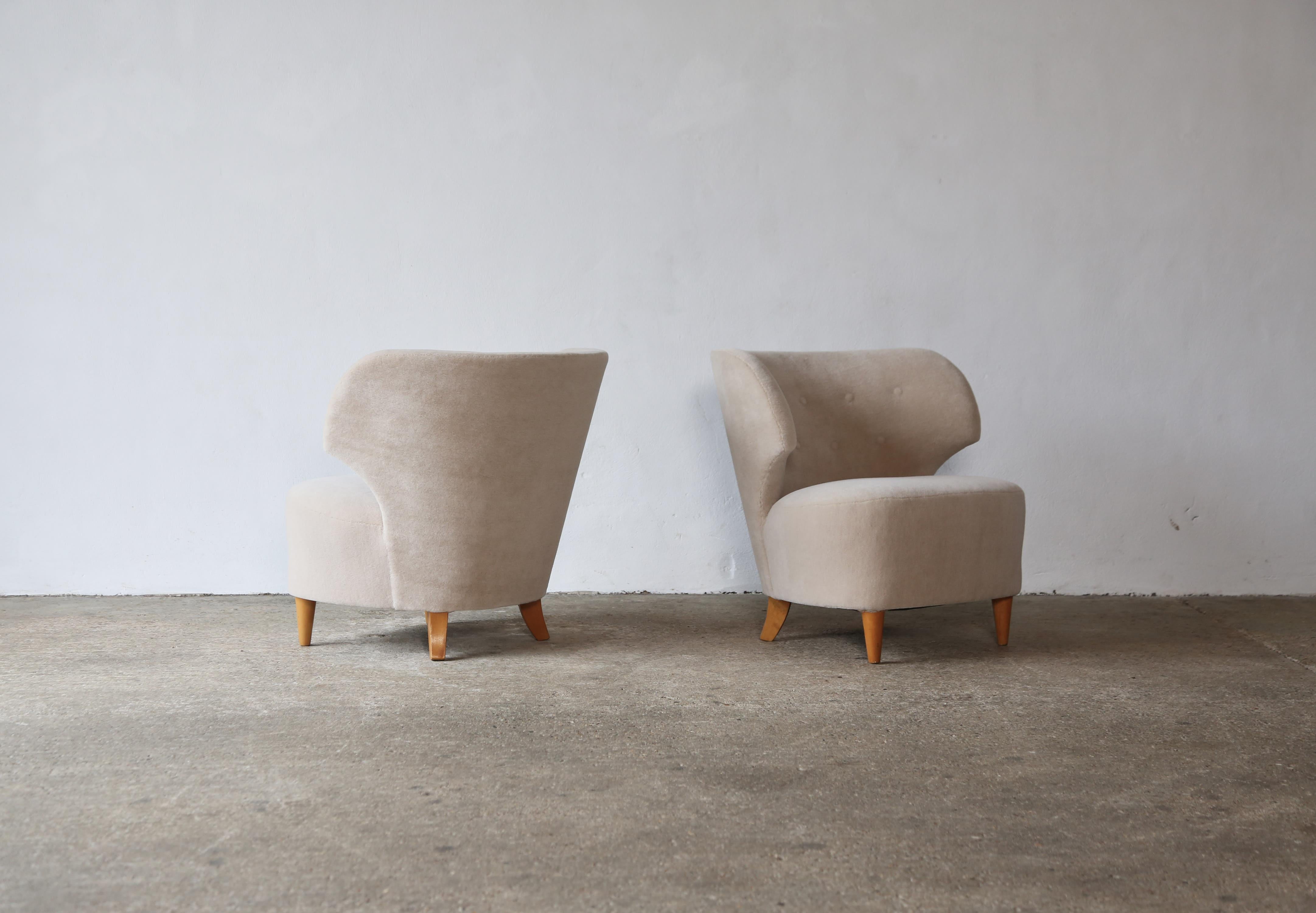Pair of Carl-Johan Boman Chairs, Finland, 1940s, Newly Upholstered in Alpaca For Sale 2