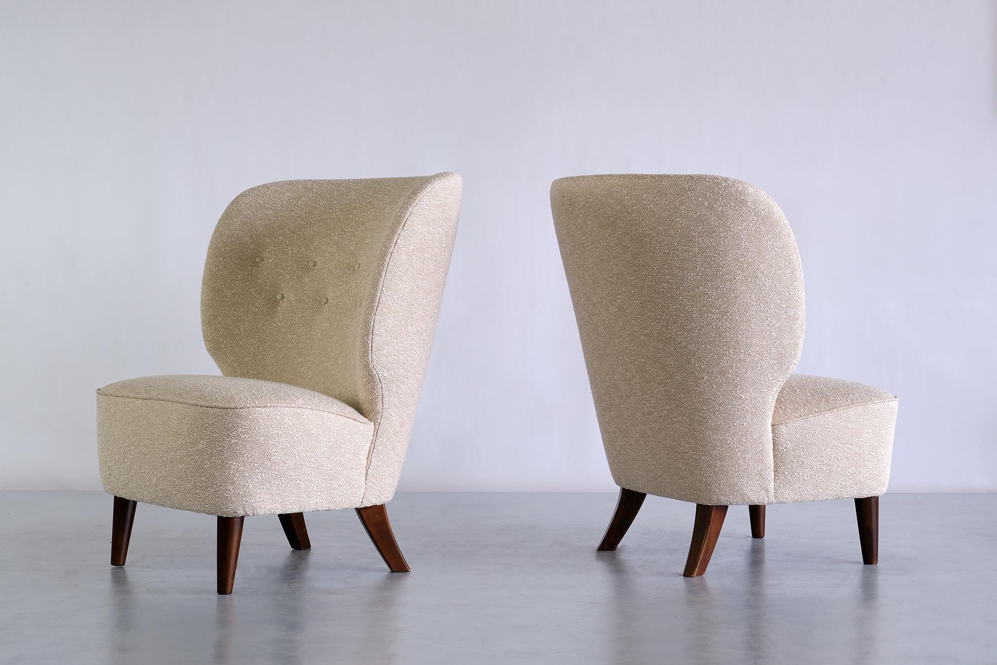 Scandinavian Modern Pair of Carl-Johan Boman Easy Chairs in Élitis Fabric and Beech, Finland, 1940s