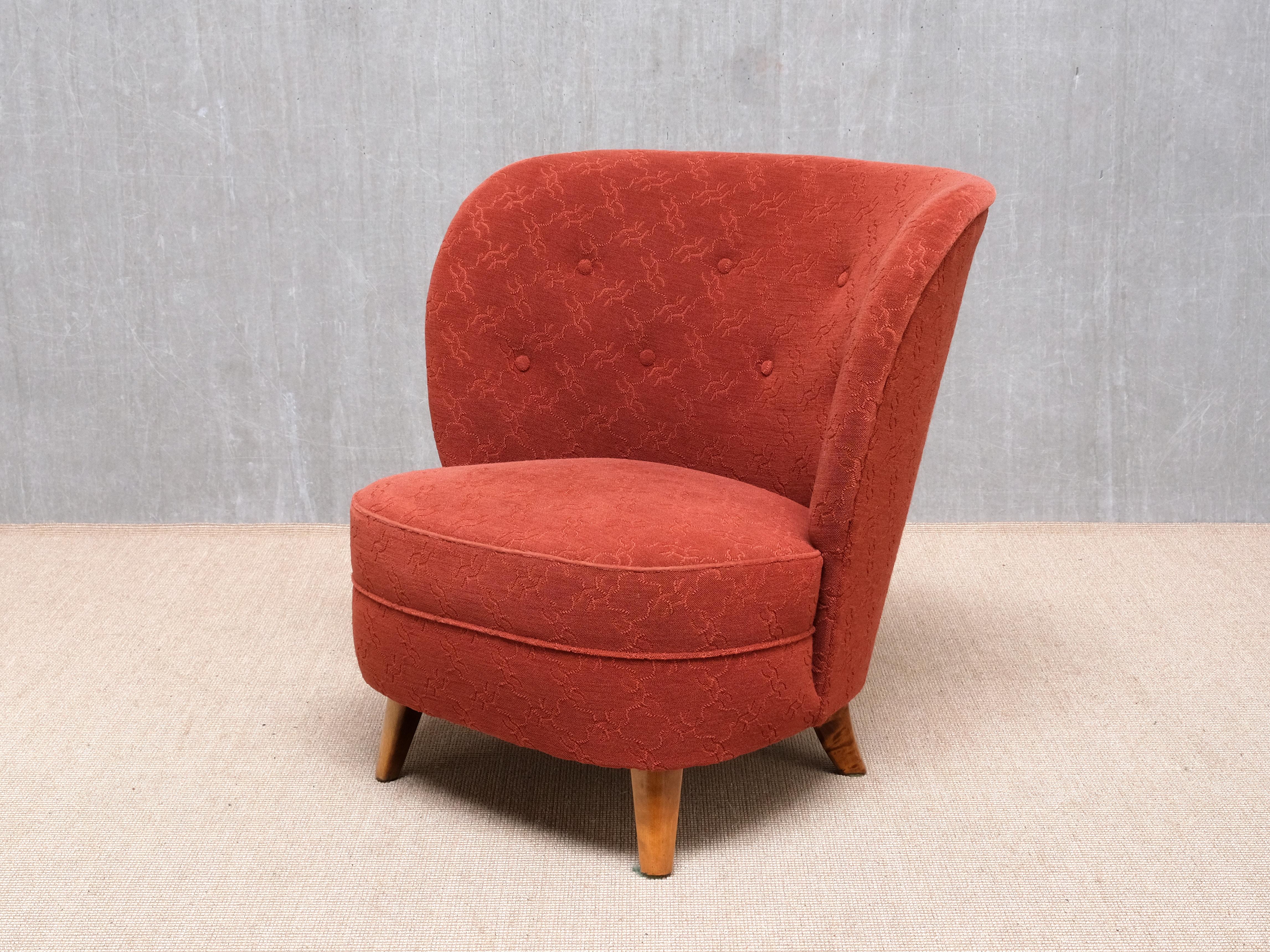 Paar Carl-Johan Boman Sessel aus rotem Stoff und Birke, Finnland, 1940er Jahre im Angebot 8