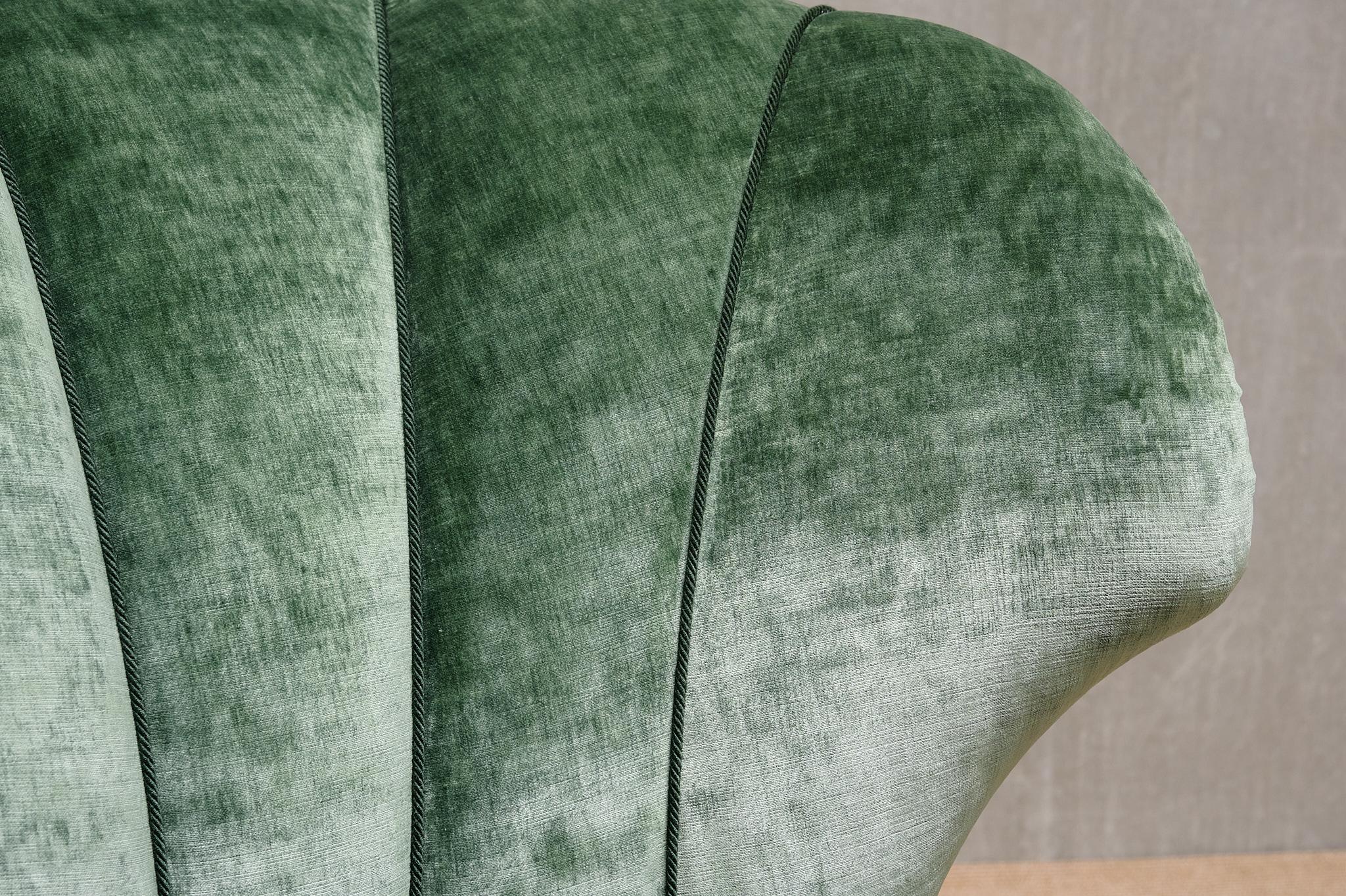 Paire de chaises longues Carl-Johan Boman en velours vert jade, Finlande, années 1950 en vente 3