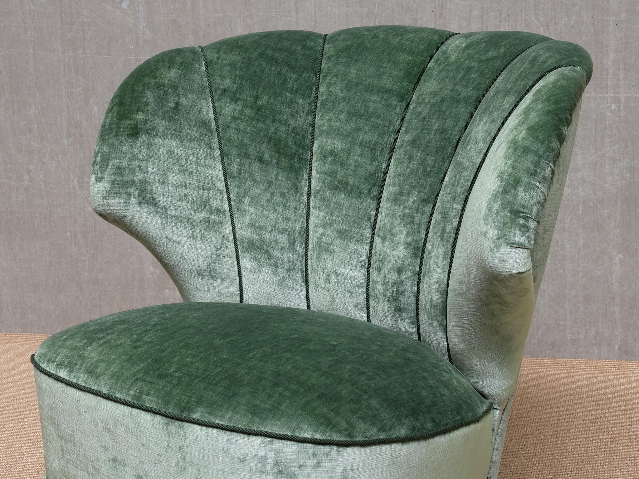 Paire de chaises longues Carl-Johan Boman en velours vert jade, Finlande, années 1950 en vente 5