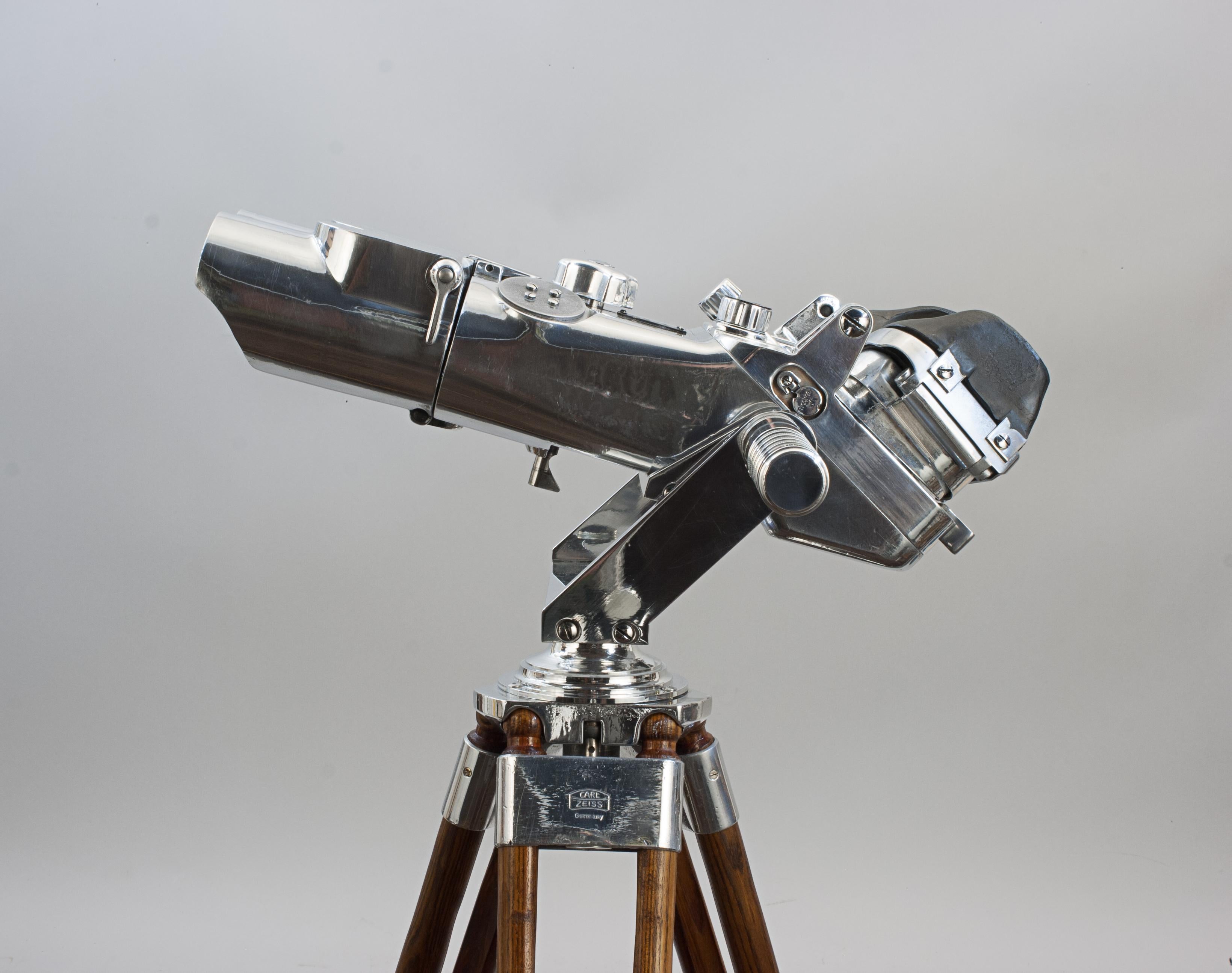 Pair of Carl Zeiss Binoculars, 12 X 60 For Sale 10