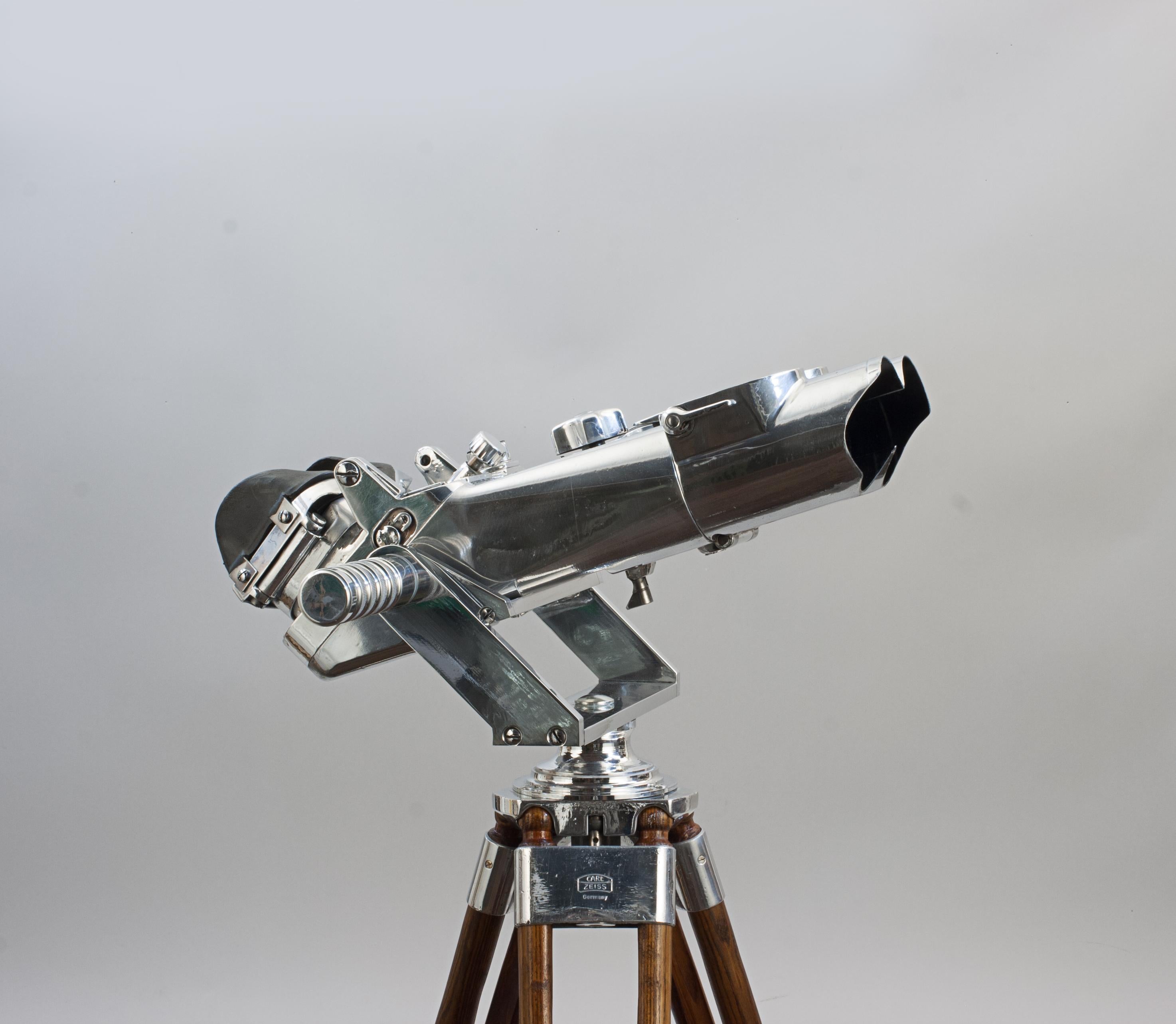 German Pair of Carl Zeiss Binoculars, 12 X 60 For Sale