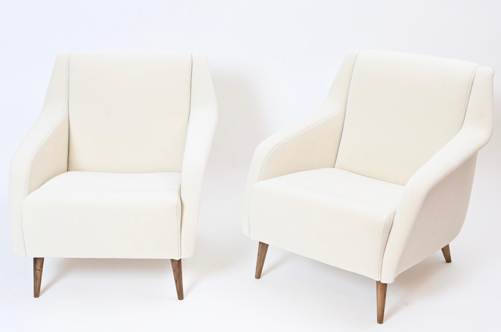 20th Century Pair of Carlo de Carli ‘802’ Lounge Chairs by Cassina, Italy, circa 1960