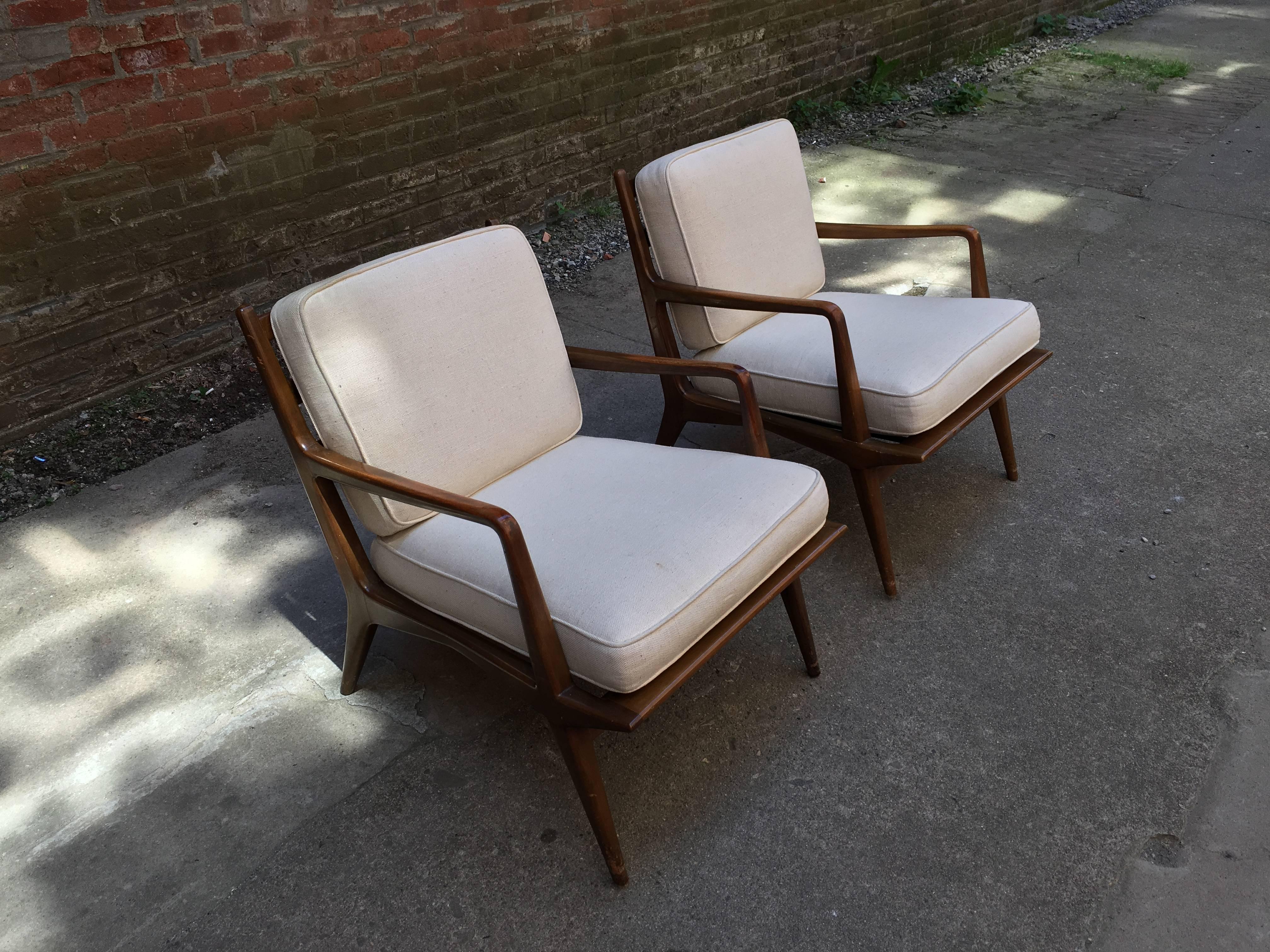 Pair of Carlo di Carli Walnut Armchairs for M. Singer & Sons In Good Condition In Garnerville, NY
