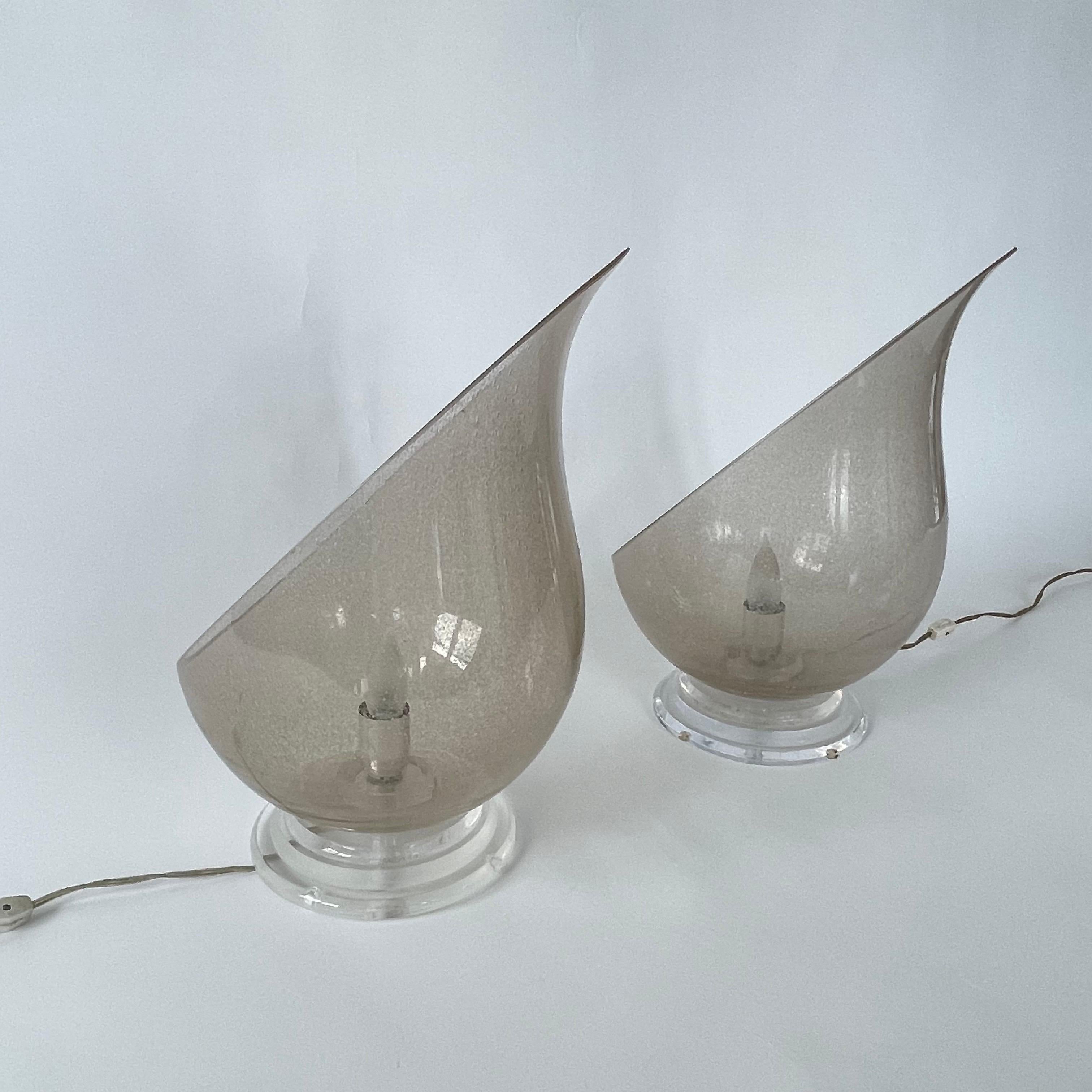 Paar Carlo Nason Pulegoso Murano-Tischlampen mit Tulpen aus Muranoglas von Mazzega, Italien, 1970er Jahre (Handgefertigt) im Angebot