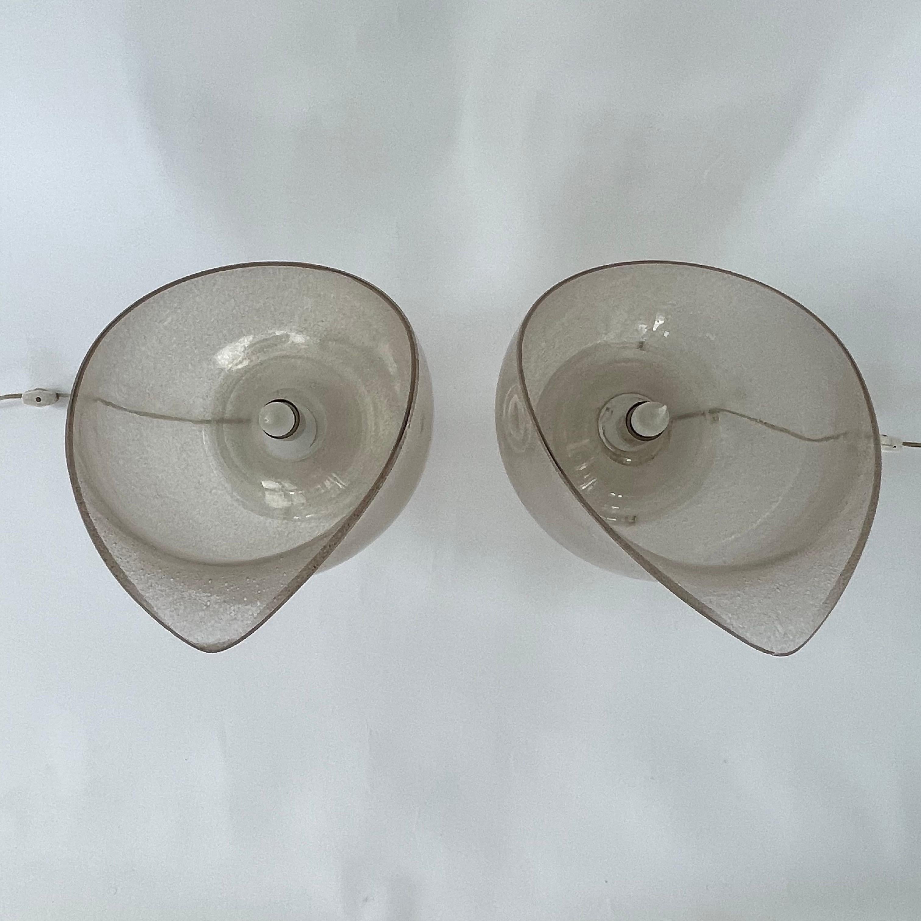 Paar Carlo Nason Pulegoso Murano-Tischlampen mit Tulpen aus Muranoglas von Mazzega, Italien, 1970er Jahre (20. Jahrhundert) im Angebot