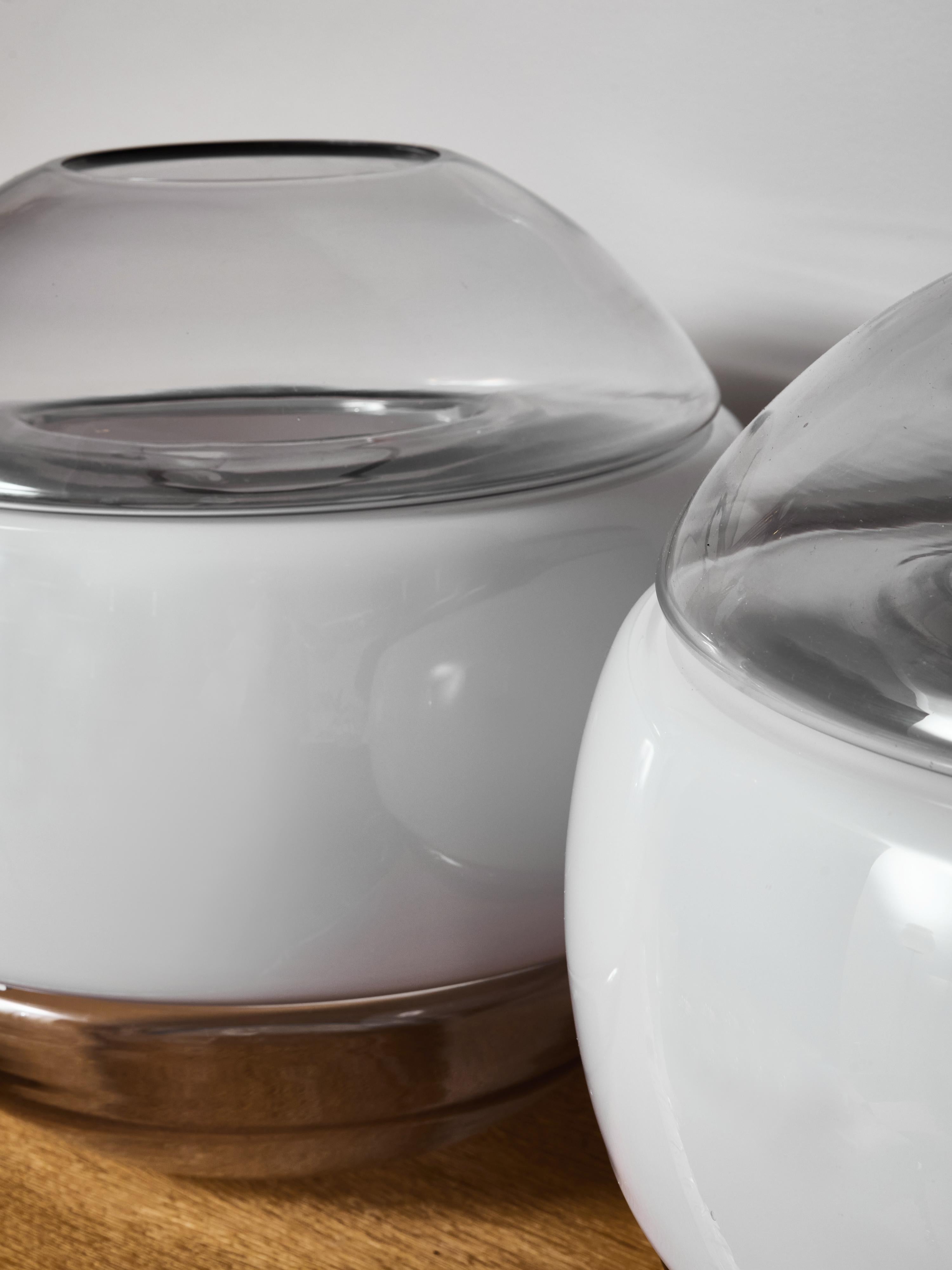 Verre Paire de lampes de table Carlo Nason pour Linea GB Milano, verre fumé et opalin en vente