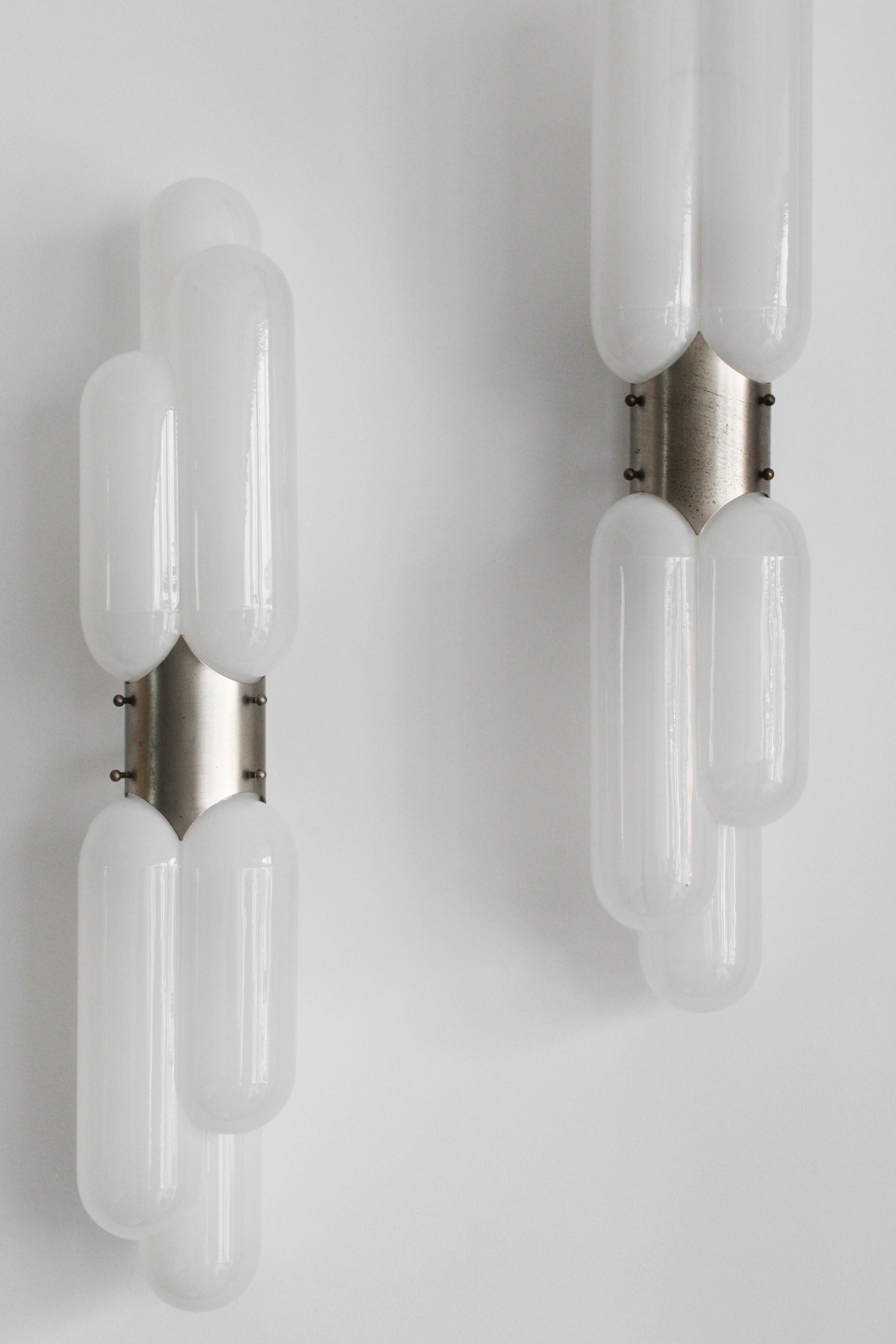 Mid-Century Modern Pair of Carlo Nason ‘Torpedo’ wall lights, 1960s For Sale