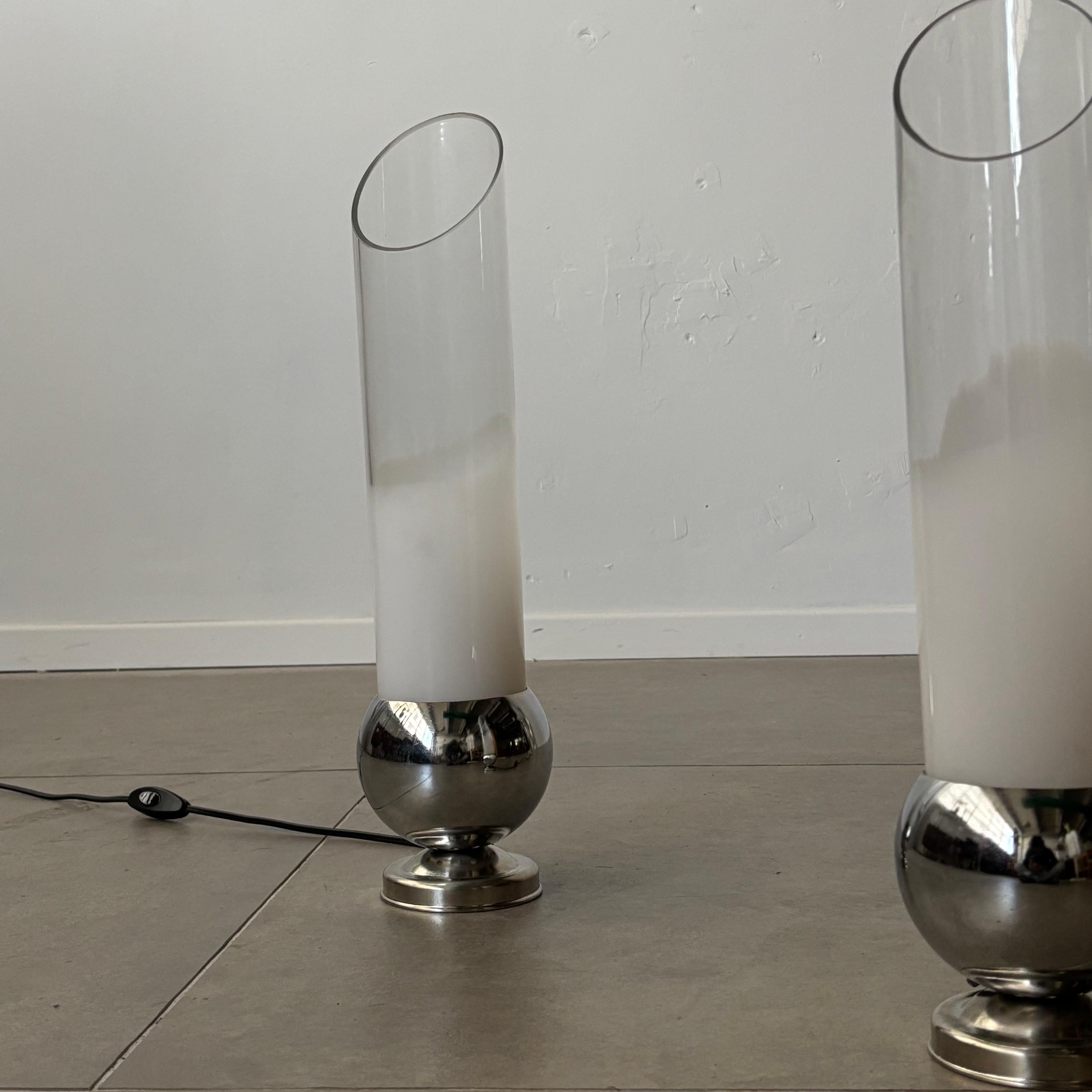 Pair of Carlo Nason Tubular Glass Table Lamps, 1970s Italy In Good Condition For Sale In Tel Aviv-Yafo, Tel Aviv District
