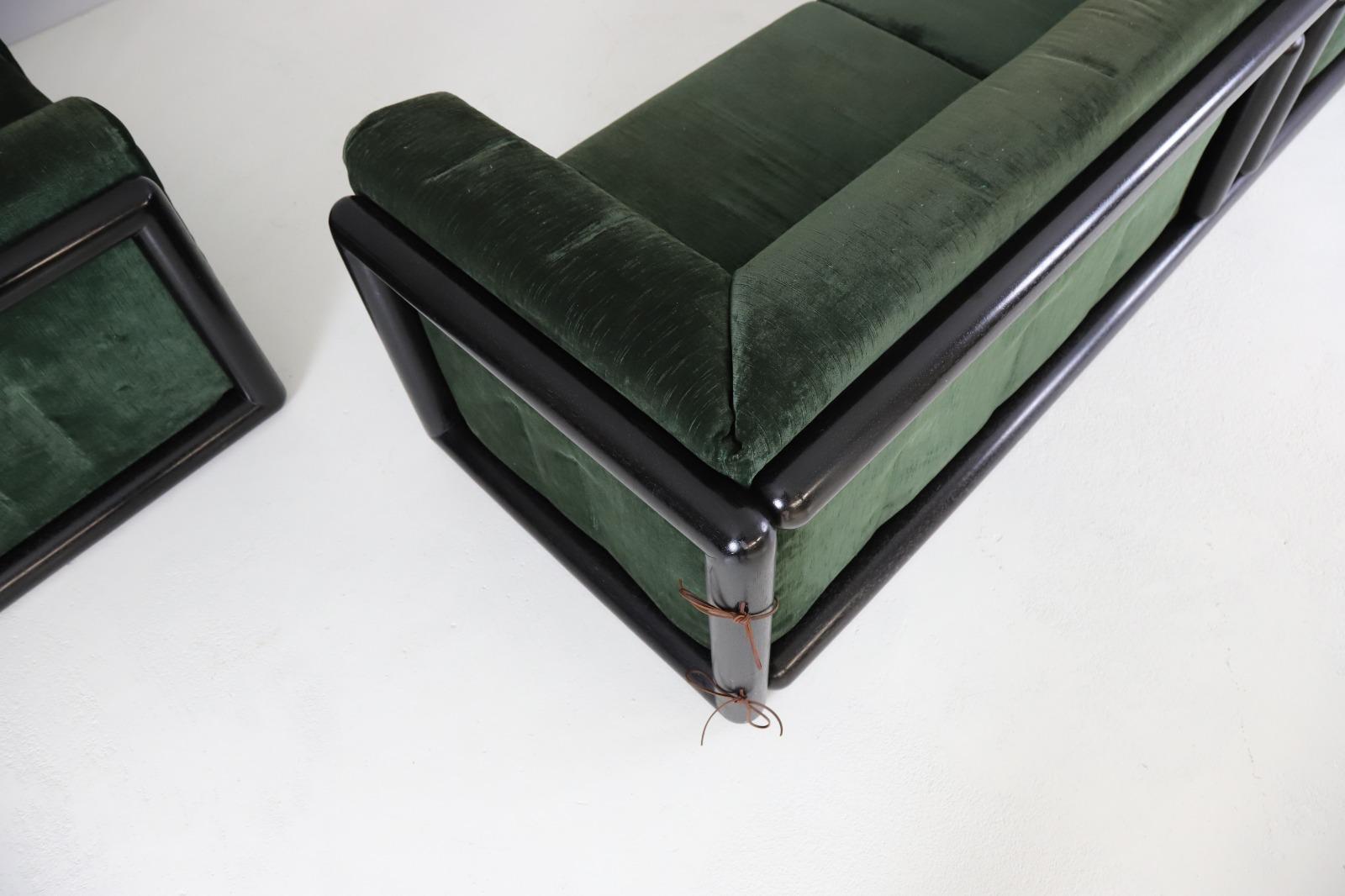 Pair of Carlo Scarpa 'Cornaro' Sofas in Dark Green Velvet Upholstery 9