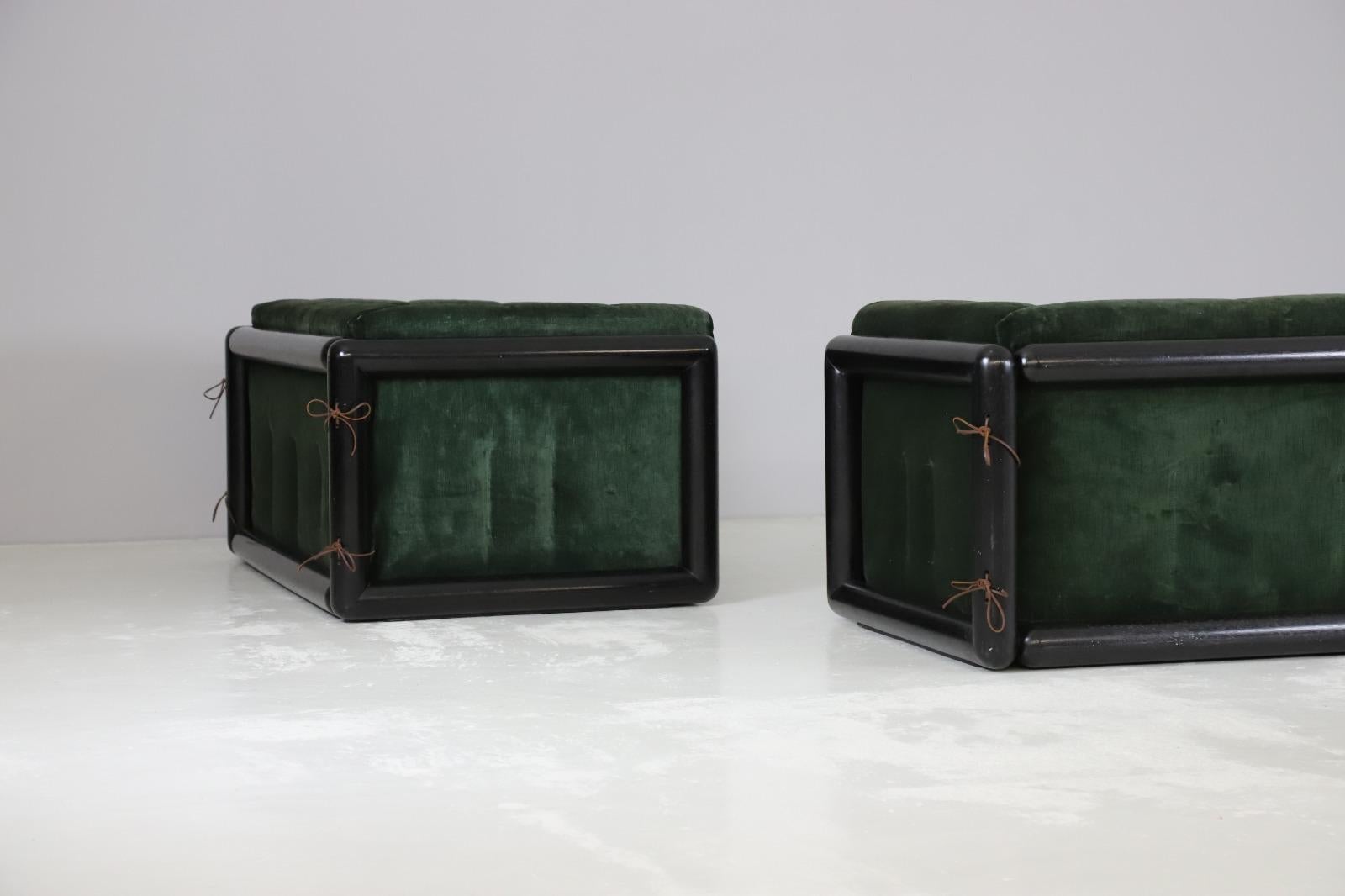 Pair of Carlo Scarpa 'Cornaro' Sofas in Dark Green Velvet Upholstery 10