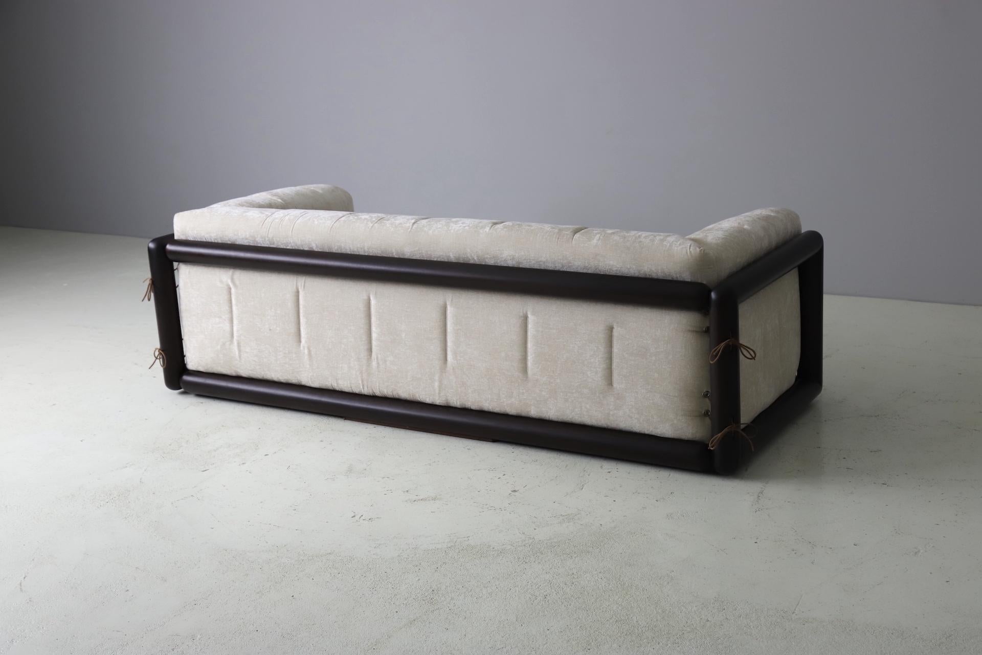Italian Pair of Carlo Scarpa 'Cornaro' Sofas in Velvet Upholstery, Italy 1973