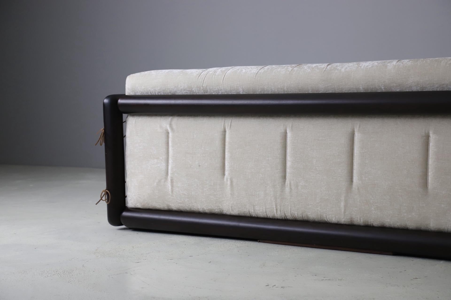 Stained Pair of Carlo Scarpa 'Cornaro' Sofas in Velvet Upholstery, Italy 1973