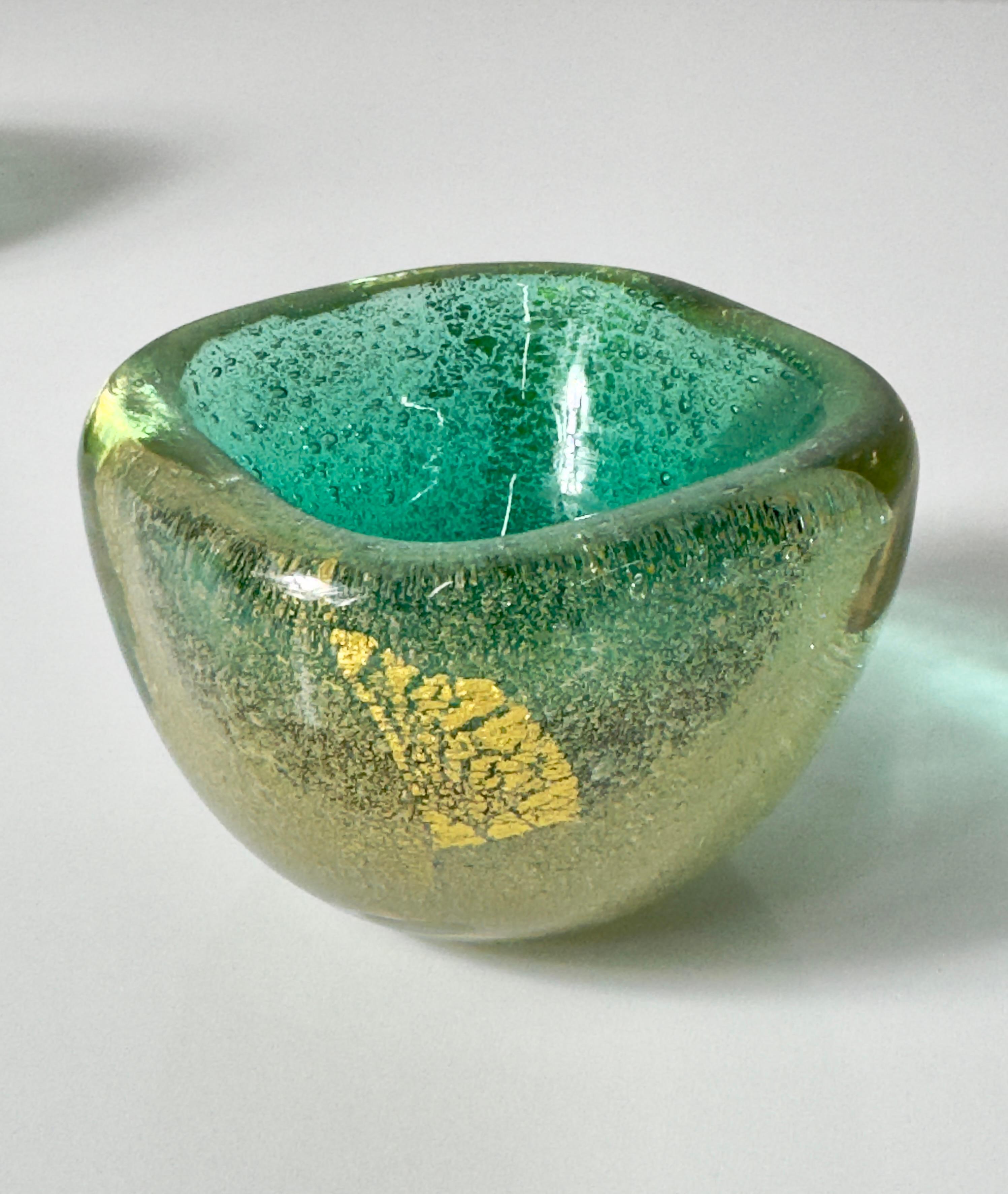 Pareja de cuencos de cristal verde Carlo Scarpa Sommerso Bollicine para Venini Italia Años 30 en venta 3