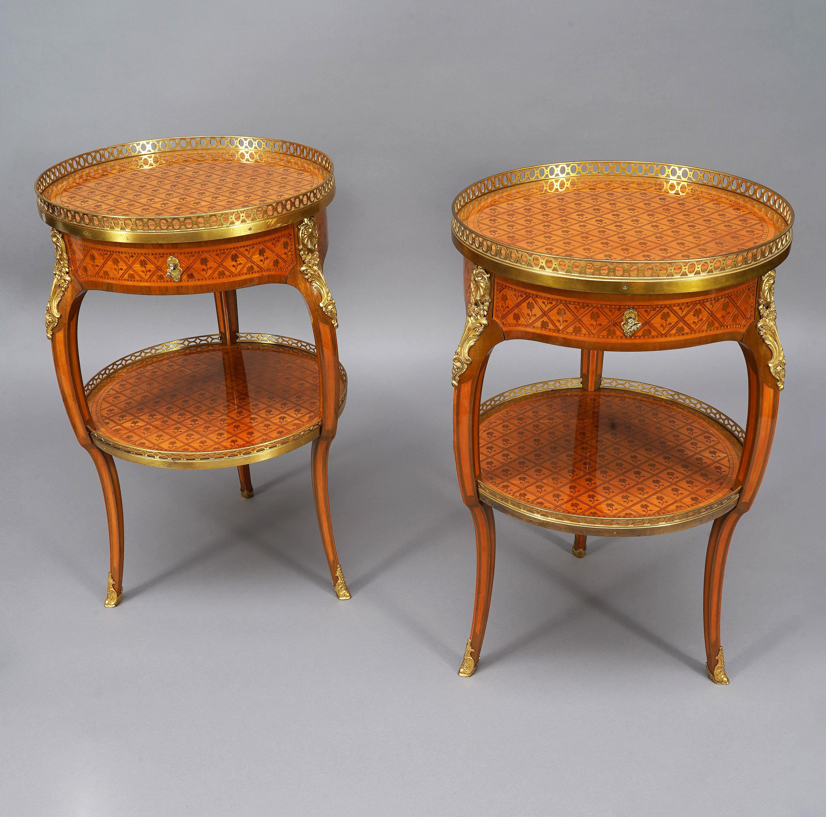 Louis XV Paire de tables 