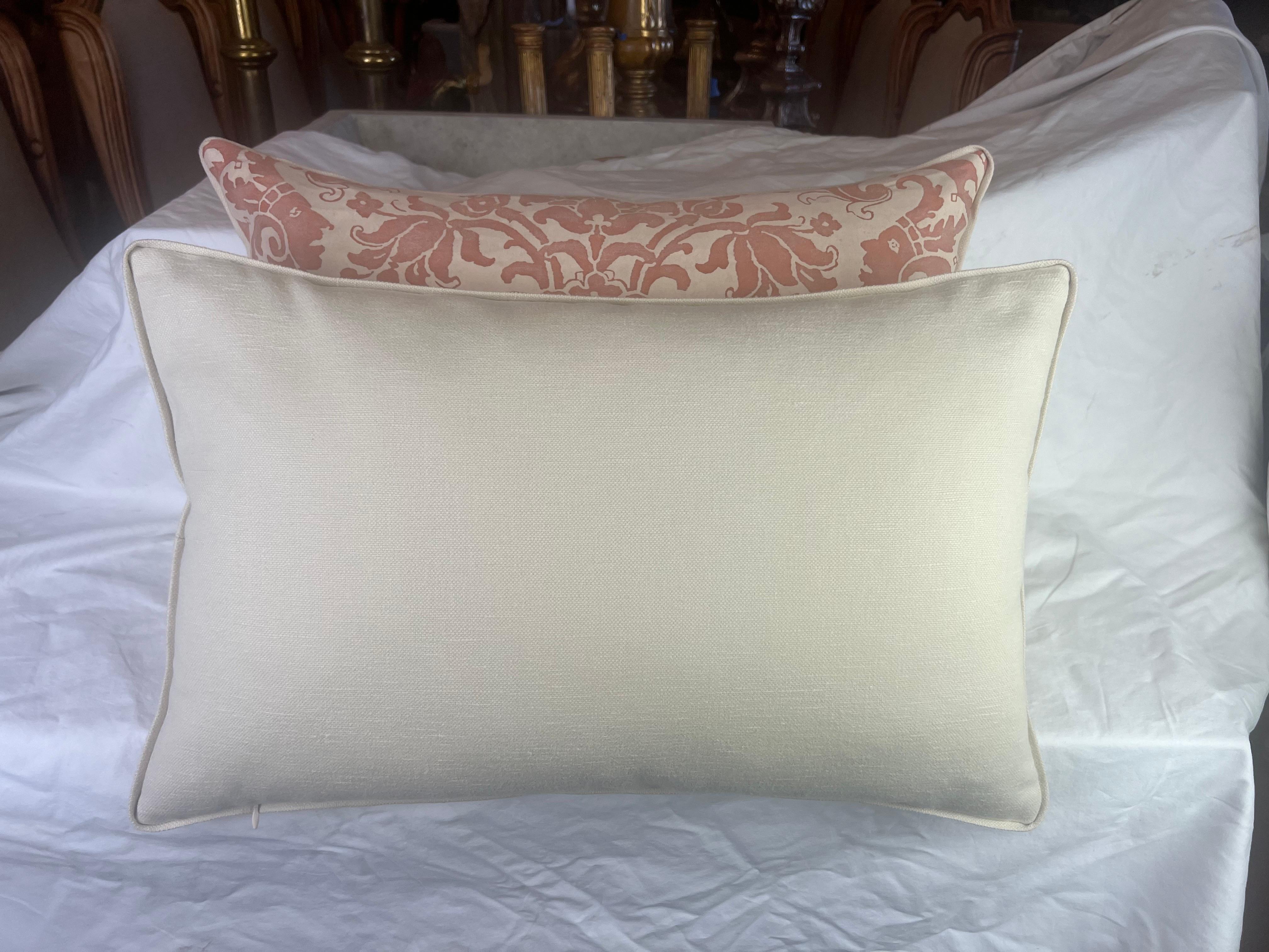 Pair of Carnavalet Patterned Fortuny Pillows In New Condition For Sale In Los Angeles, CA