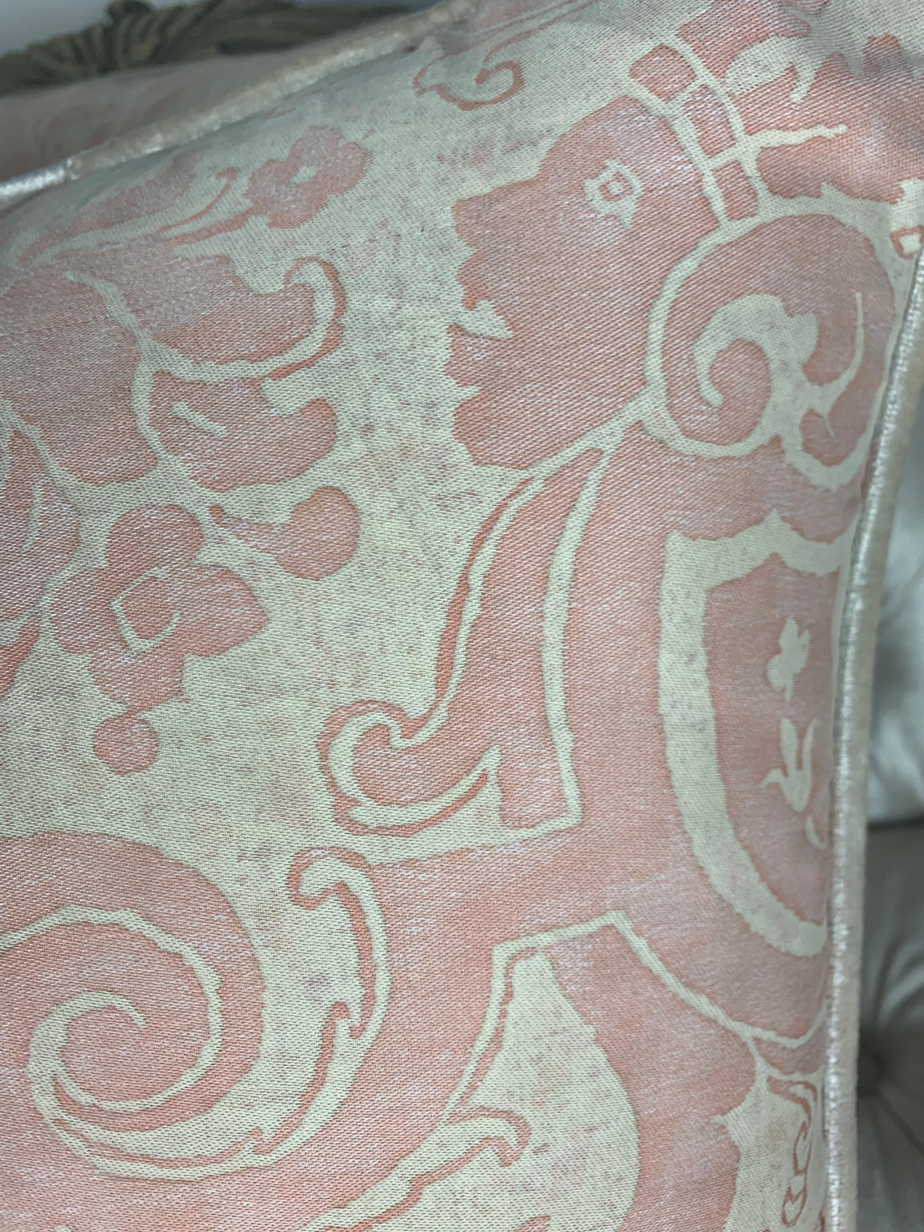 Pair of Carnevalet Patterned Fortuny Pillows In New Condition In Los Angeles, CA
