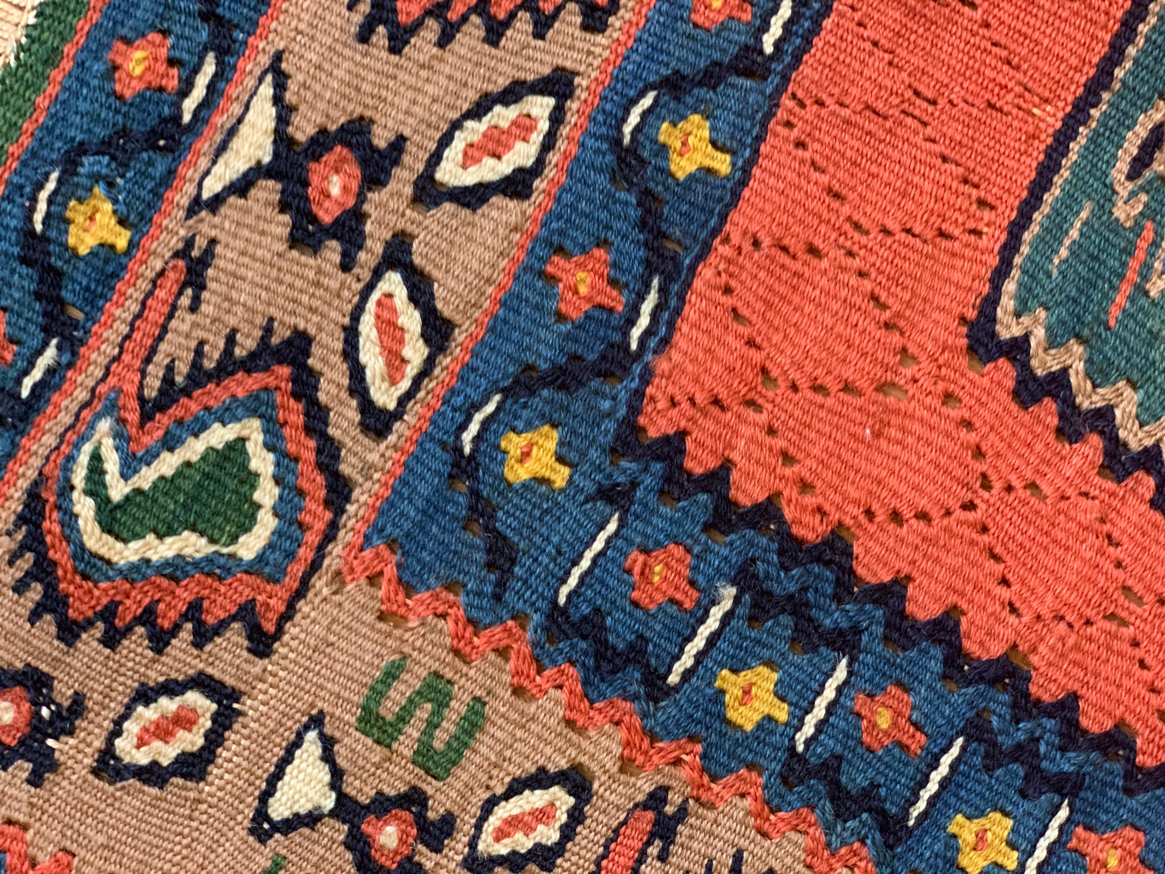 Handgefertigter Flachgewebter Teppich aus Seide und Wolle, Kelim, Paar  (Irakisch) im Angebot