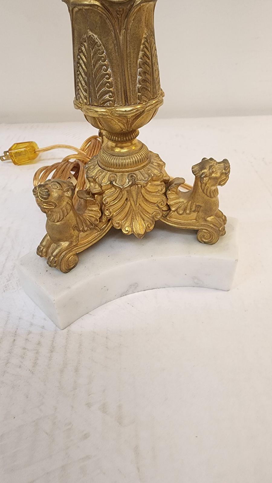 Pair of Carrara marble and Gilt Bronze Candlesticks In Excellent Condition For Sale In Dallas, TX