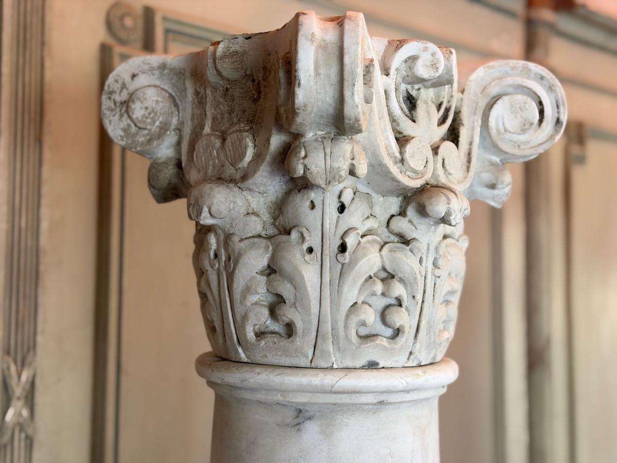 Coppia di colonne in marmo di Carrara, altezza 214 cm, circa 1880 In condizioni ottime in vendita a Honnelles, WHT