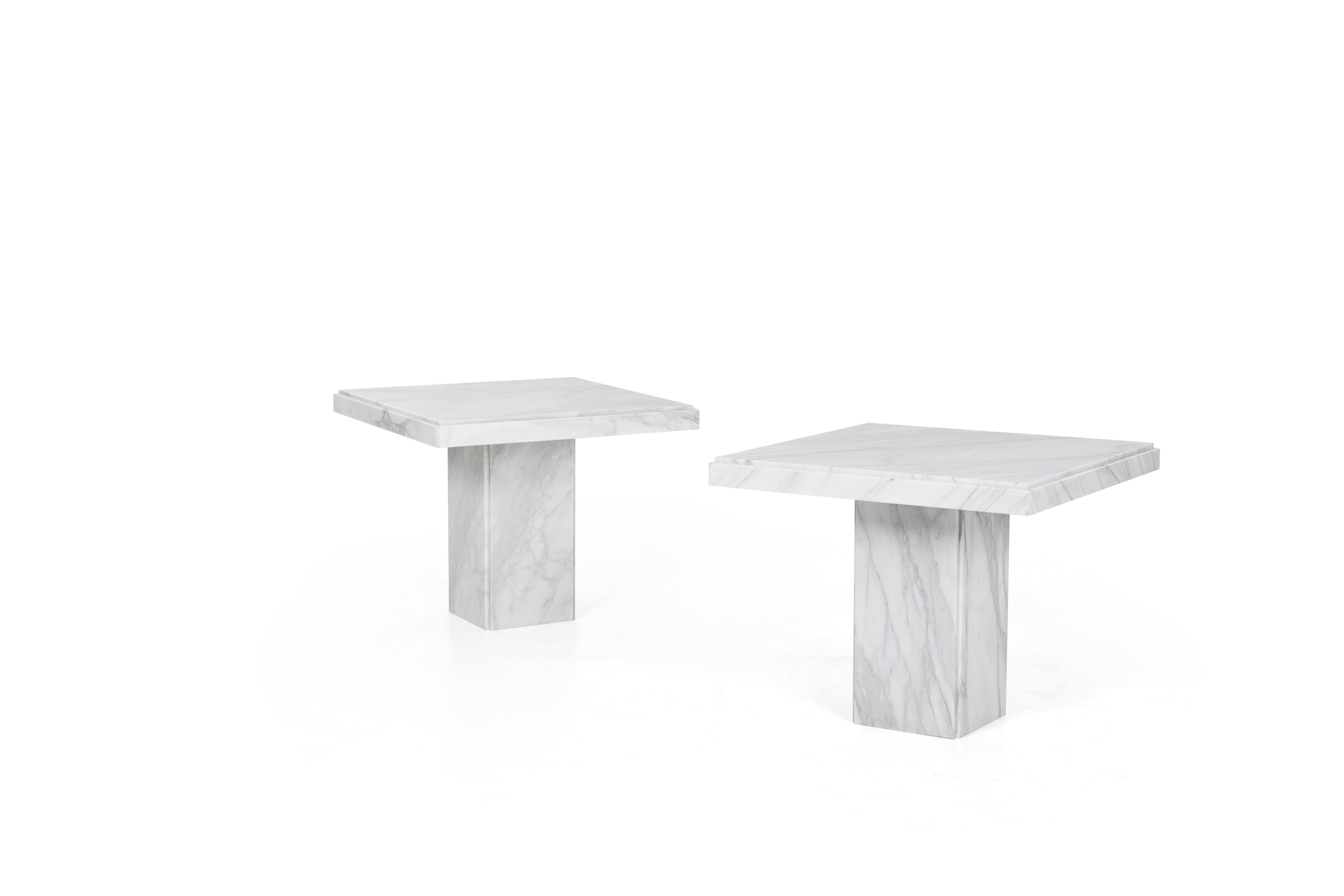 Mid-Century Modern Pair of Carrara Marble End Tables For Sale