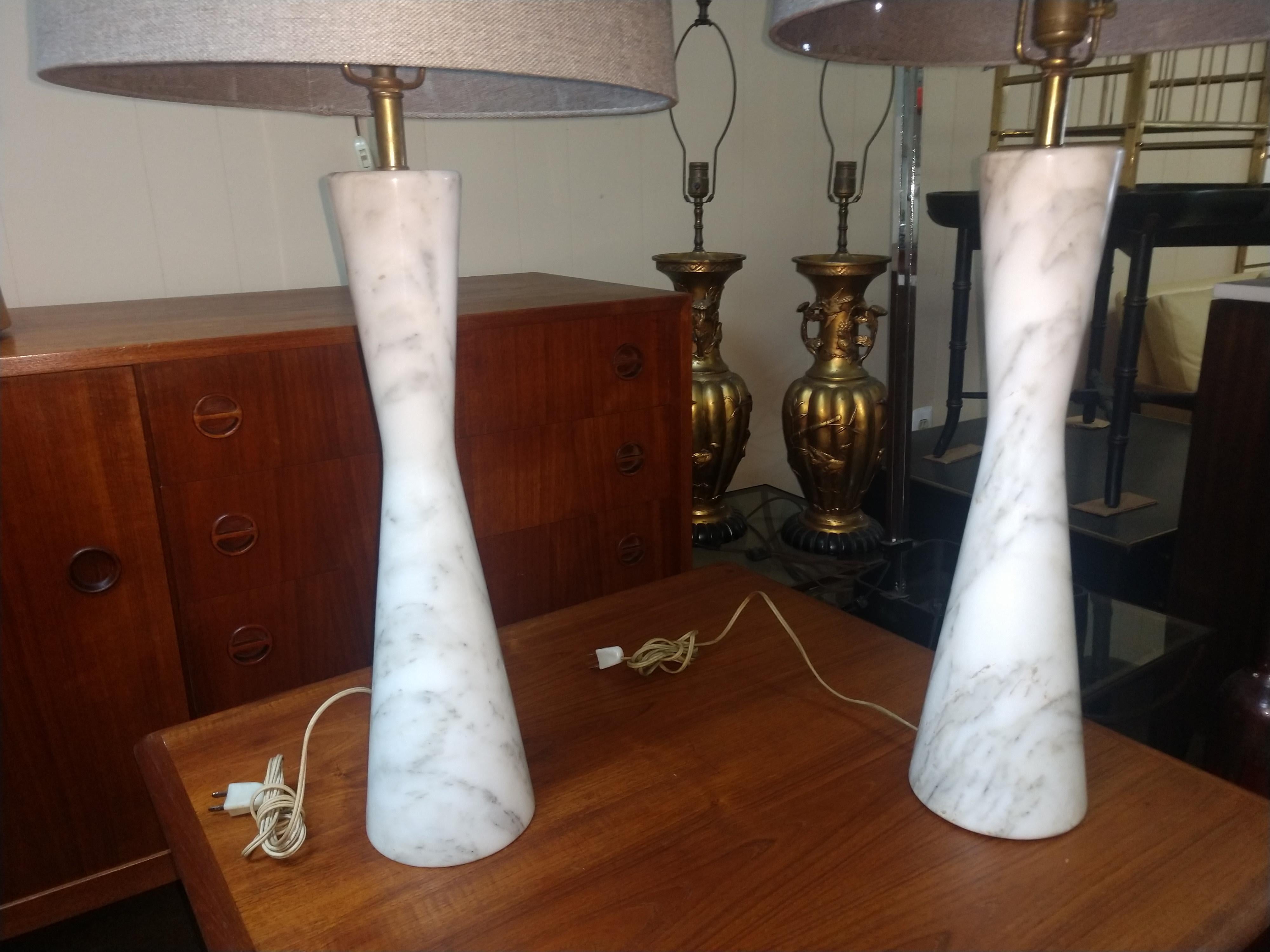 Pair of Carrara Marble Mid Century Tall Hour Glass Shape Table Lamps In Good Condition For Sale In Port Jervis, NY