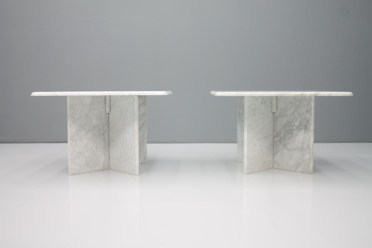 Late 20th Century Pair of Carrara Marble Side Tables, Italy 1970s For Sale