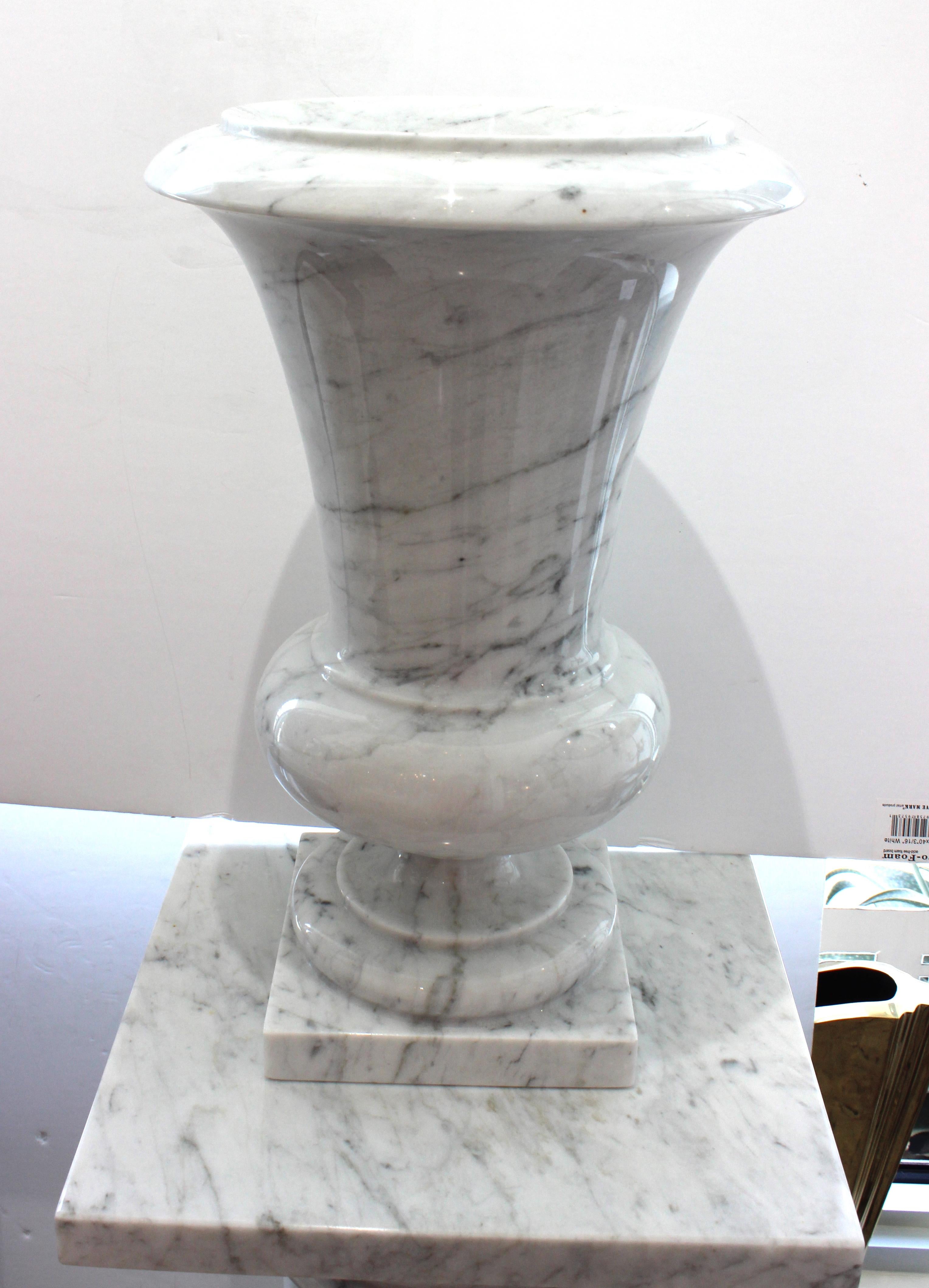Pair of Carrara White Marble Urns on Stands For Sale 9