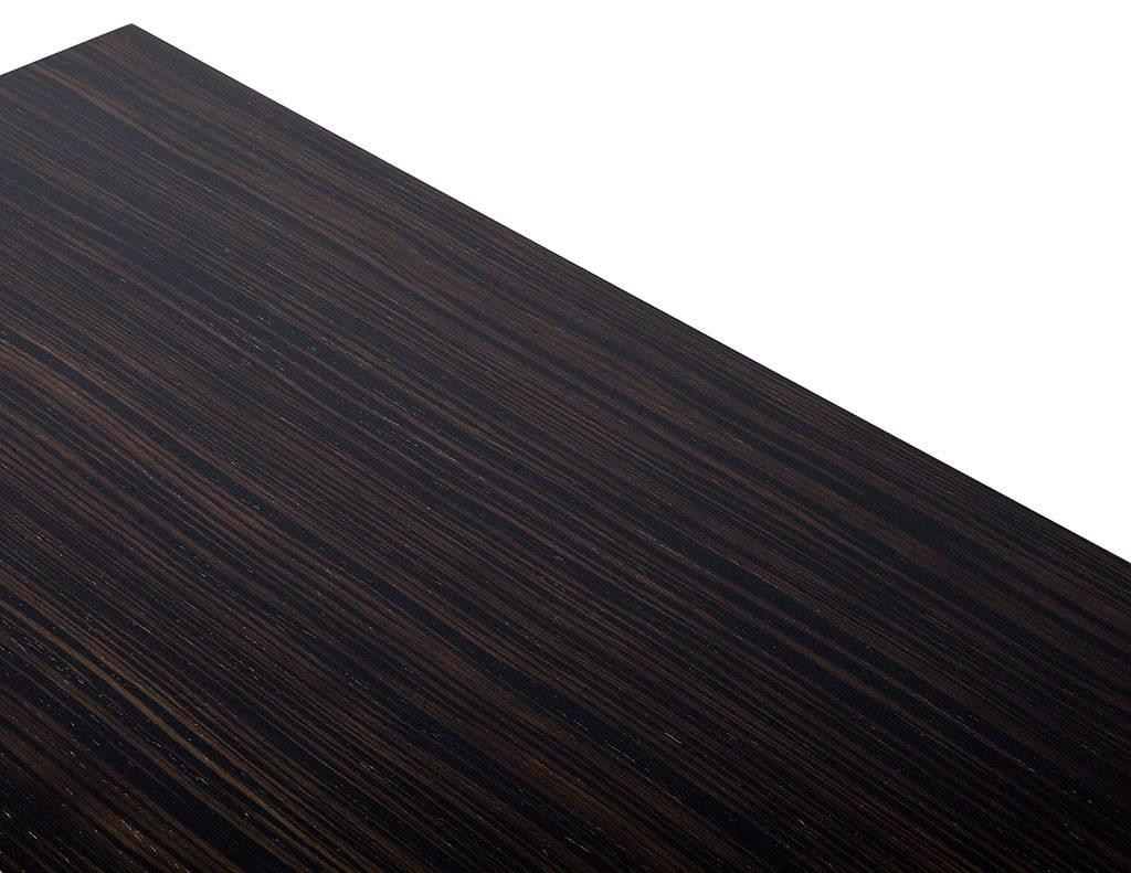 XXIe siècle et contemporain Paire de tables de nuit en carrocel de Macassar personnalisées en vente