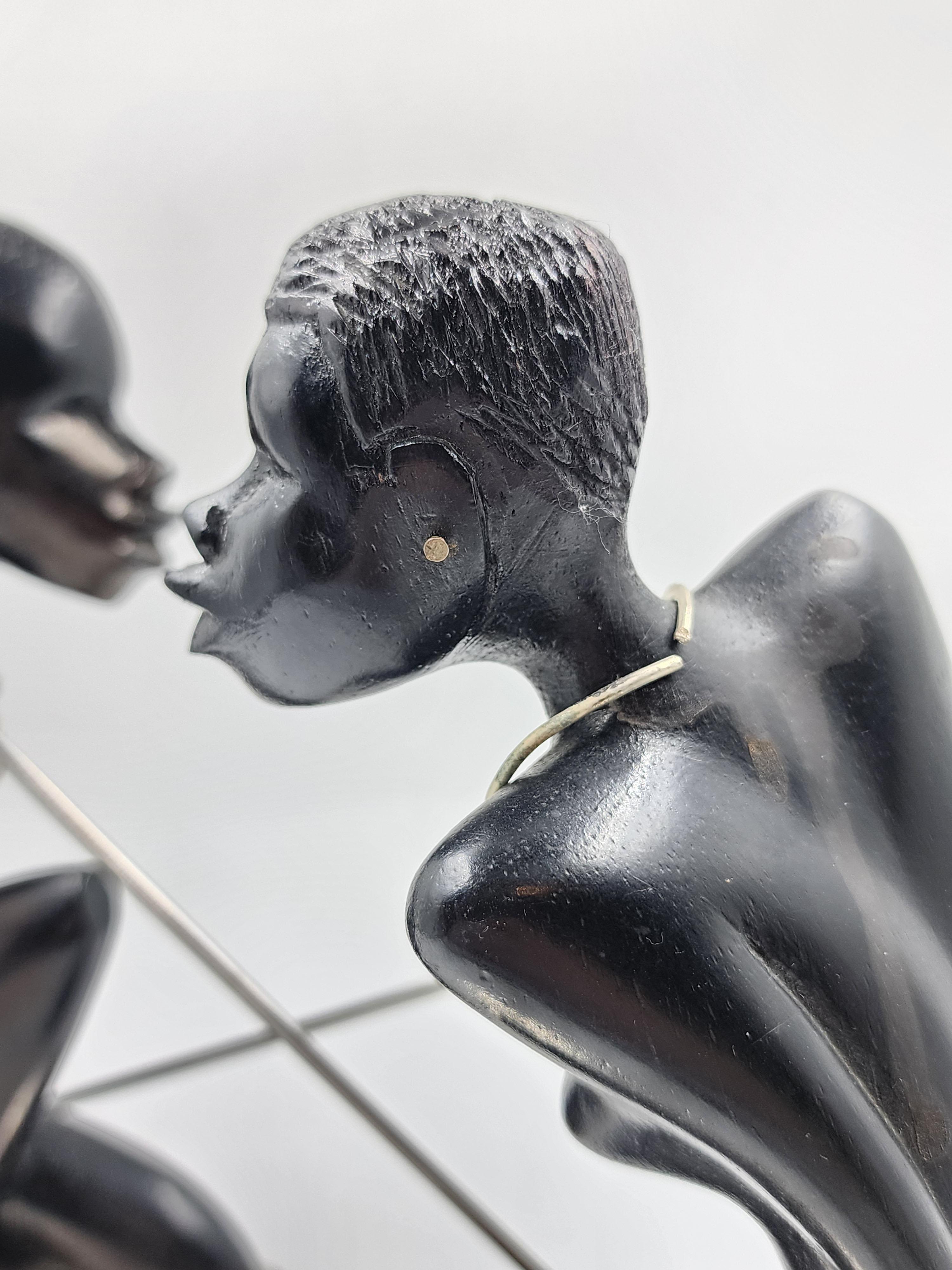 Pareja de africanos tallados por Karl Hagenauer Austríaco
