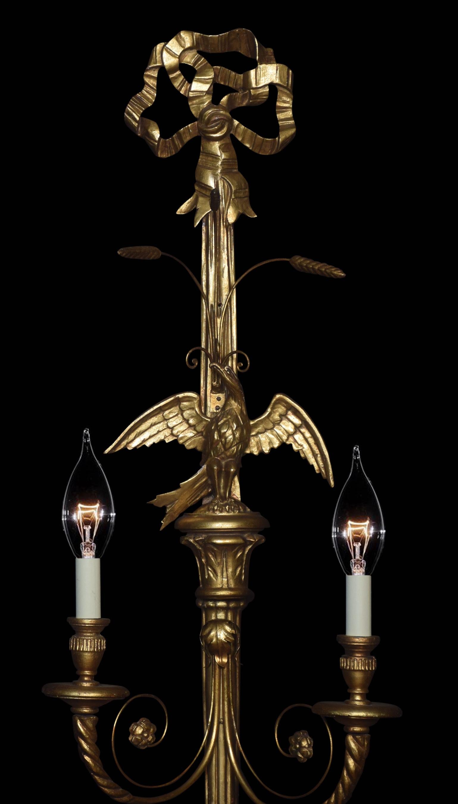 Pair of Carved and Gilded Wall Lights In Good Condition For Sale In Cheshire, GB