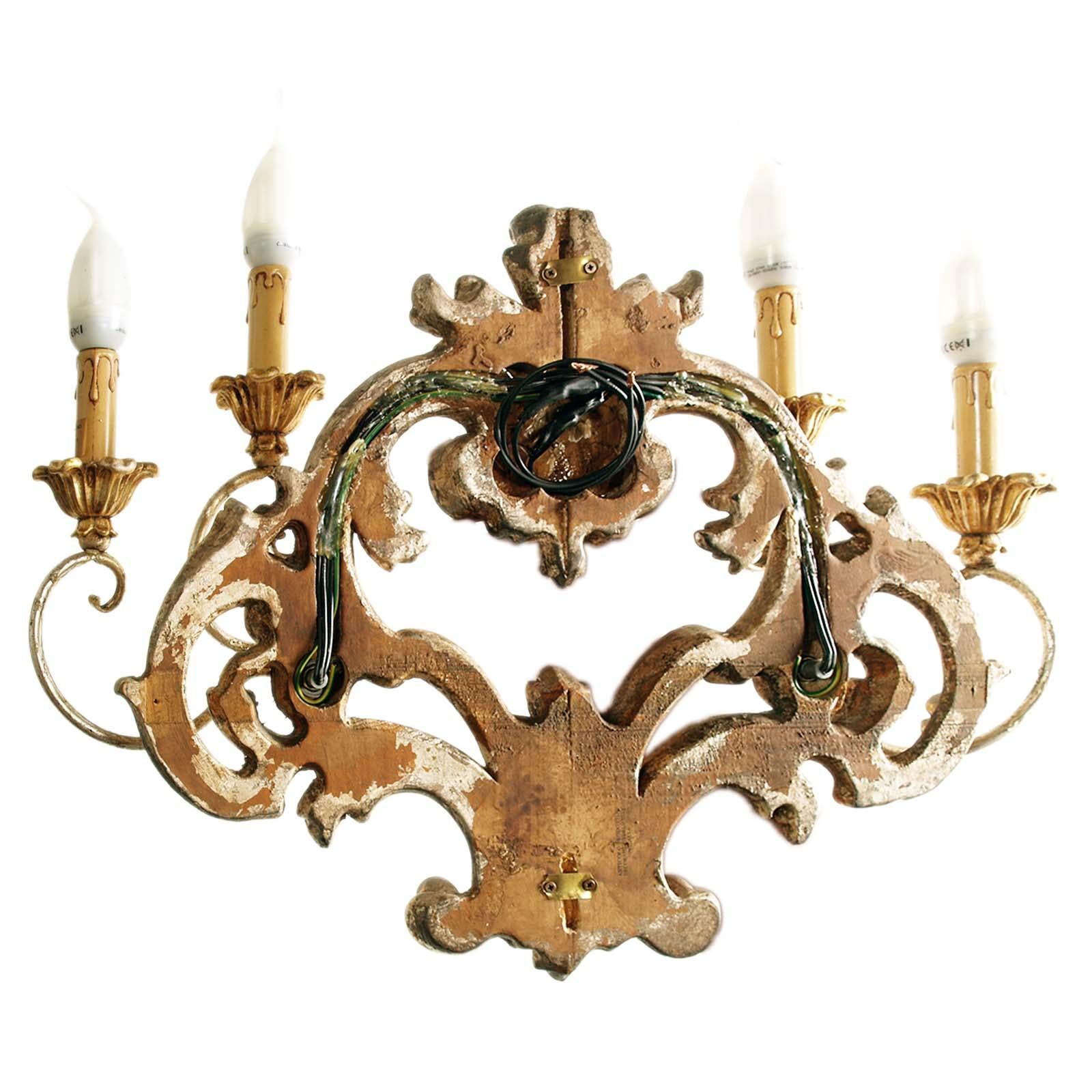 Baroque Pair of Carved and Gilded Wood Ornamental Sconces Testolini Freres Venetian work For Sale
