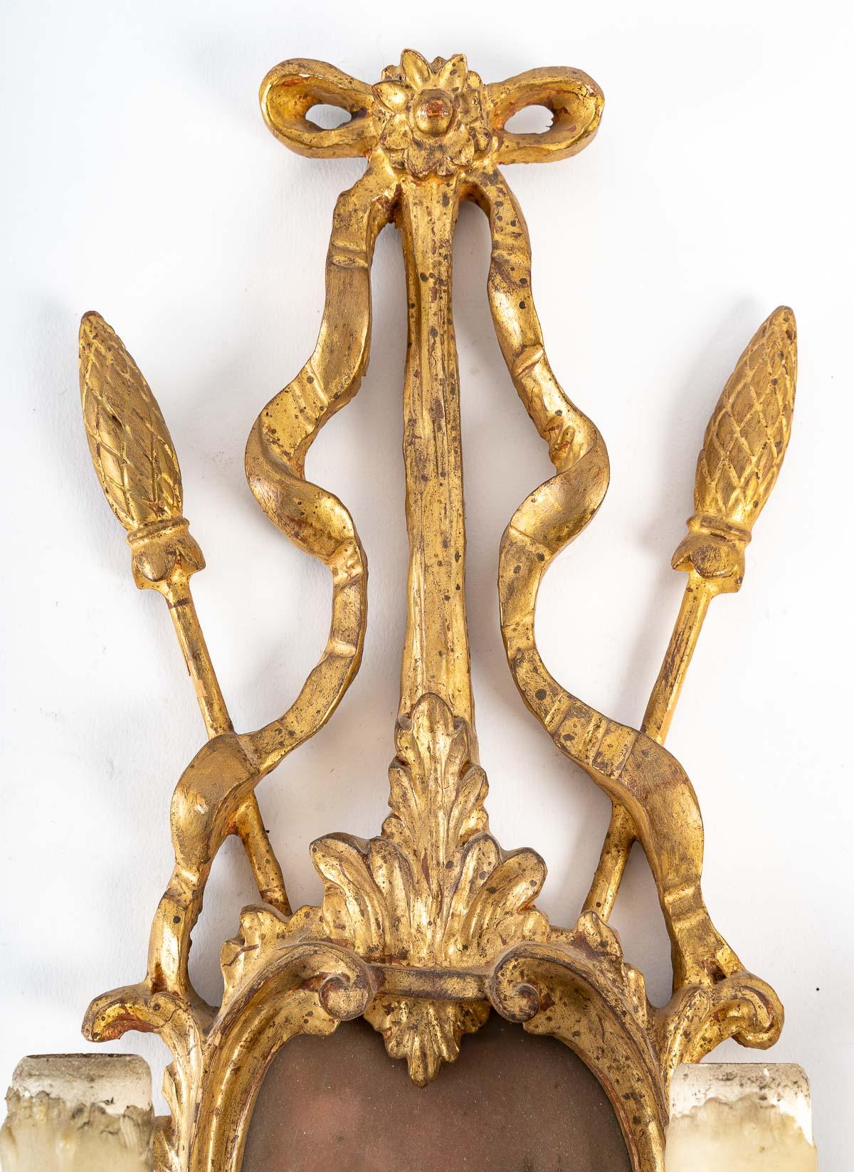 Gilt Pair of Carved and Gilded Wood Sconces, Italian work For Sale
