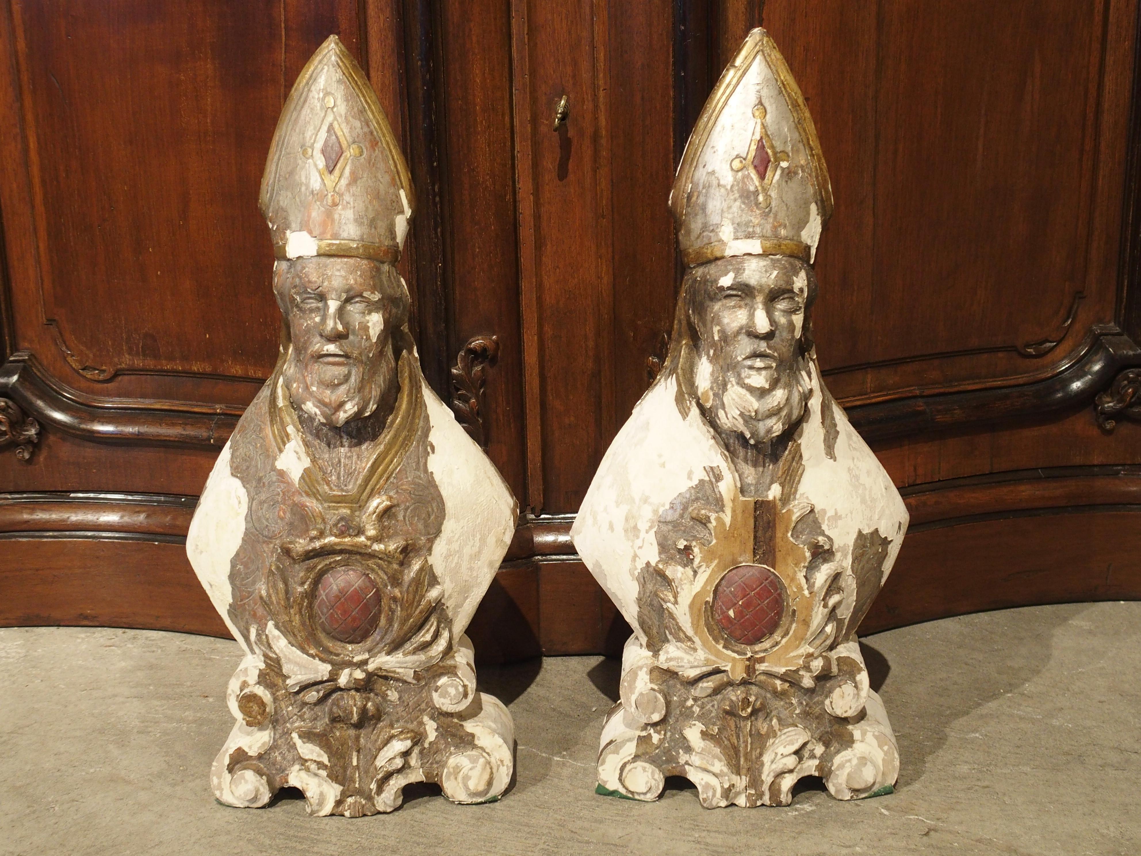 Pair of Carved and Parcel Silvered 17th Century Bishops, Lazio Italy 3