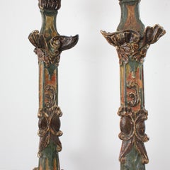 Paar geschnitzte und polychrome hölzerne Axtständer - Italien - 17. Jahrhundert