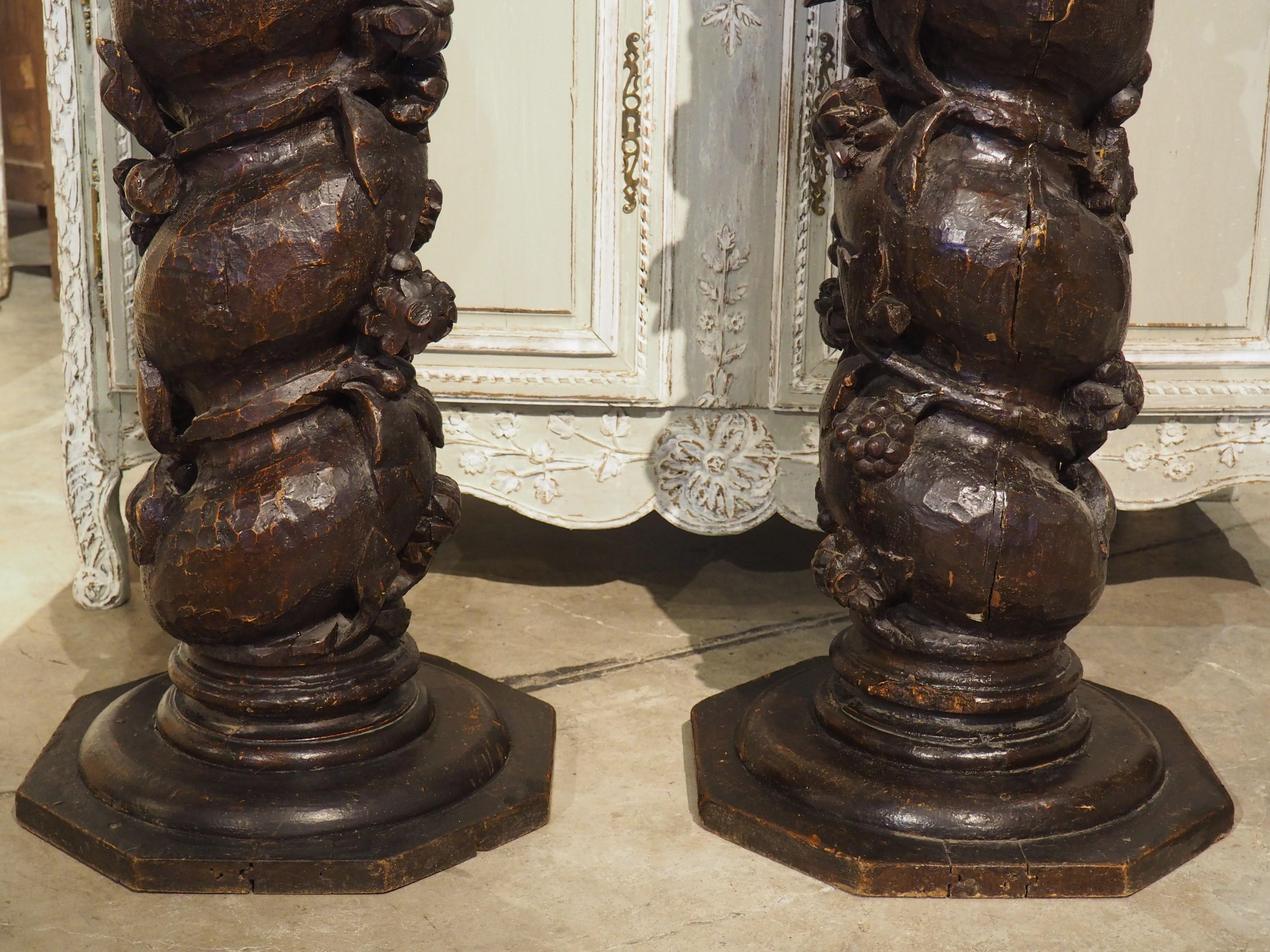 Pair of Carved Antique French Solomonic Columns, 17th Century For Sale 12