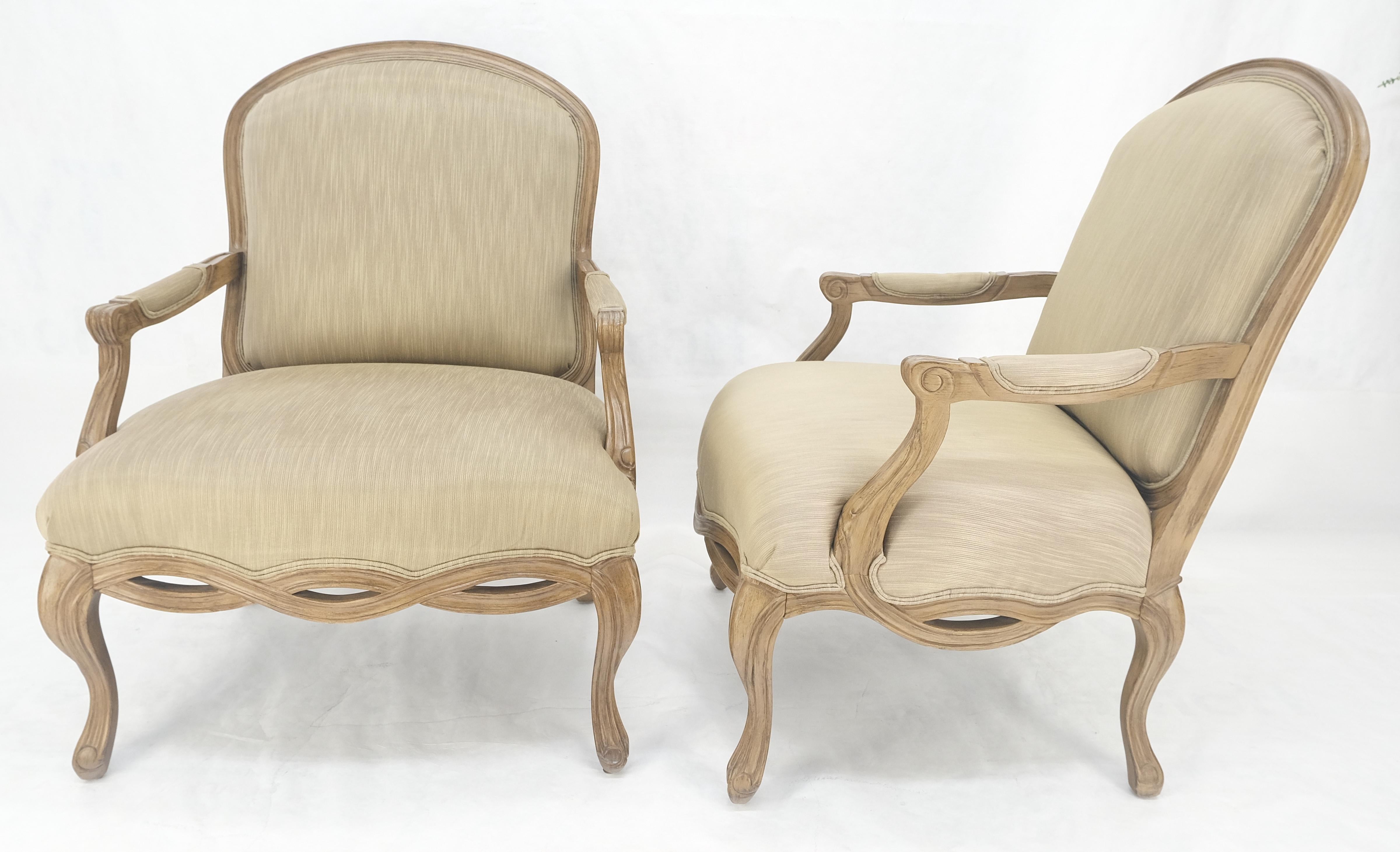 Coppia di sedie da salotto con bracci intagliati di Bernhardt in stile Regency MINT in vendita 7