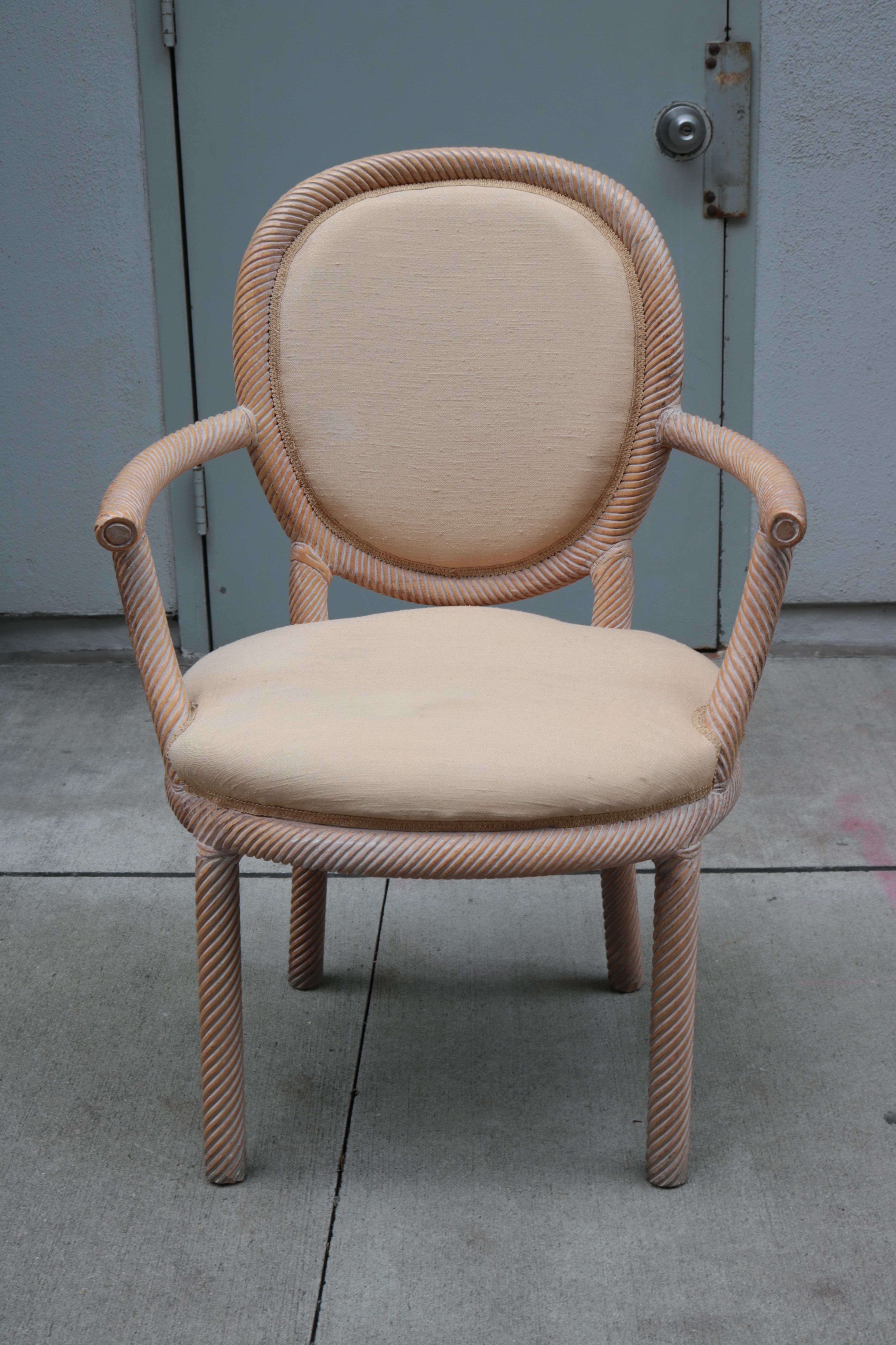 Fin du 20e siècle Paire de fauteuils sculptés par Arpex en vente