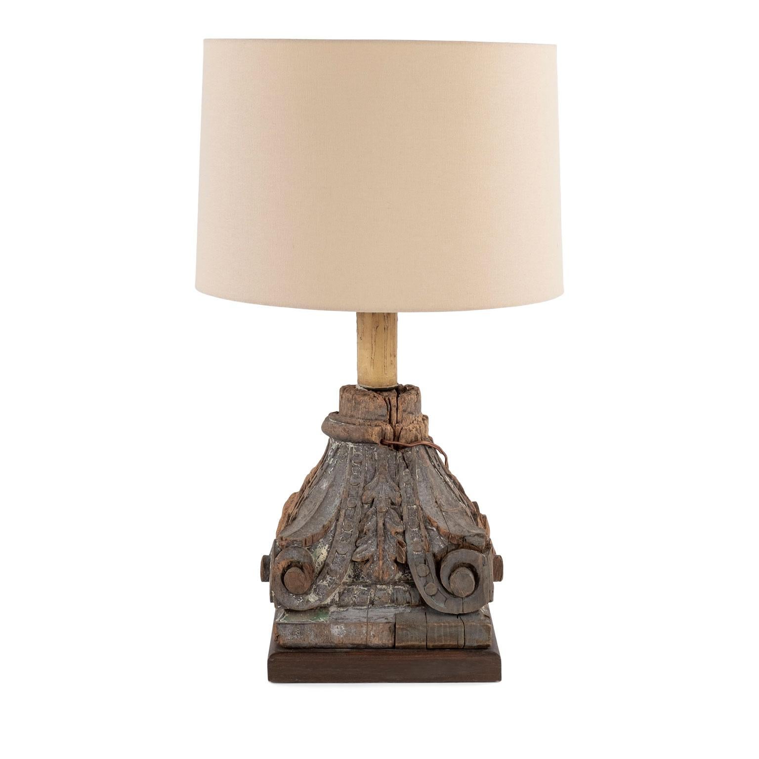 Contemporary Pair of Carved Capital Table Lamps For Sale