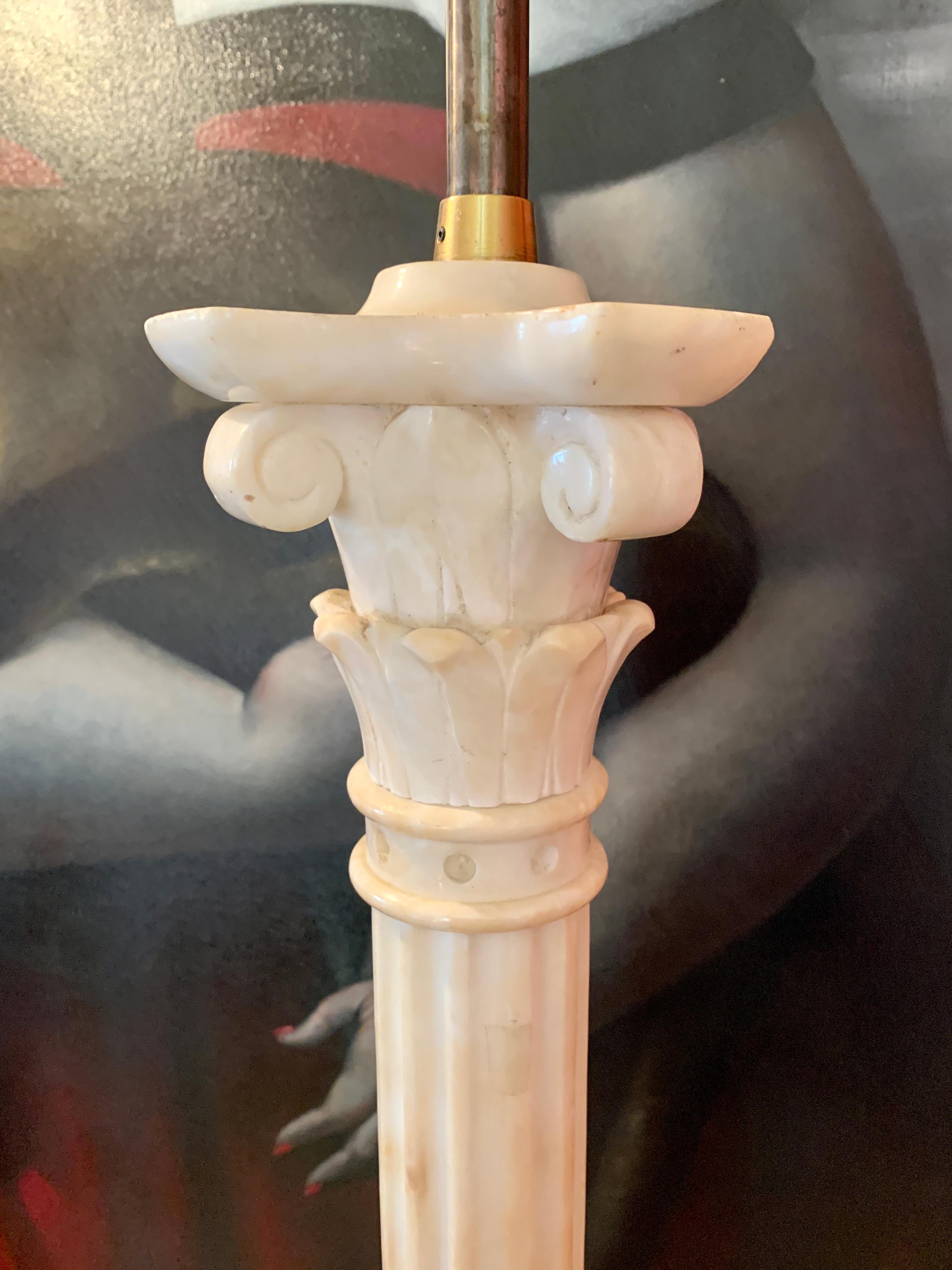 Pair of Carved Column Marble Alabaster Lamps with Gilt Bases and Silk Shades For Sale 2