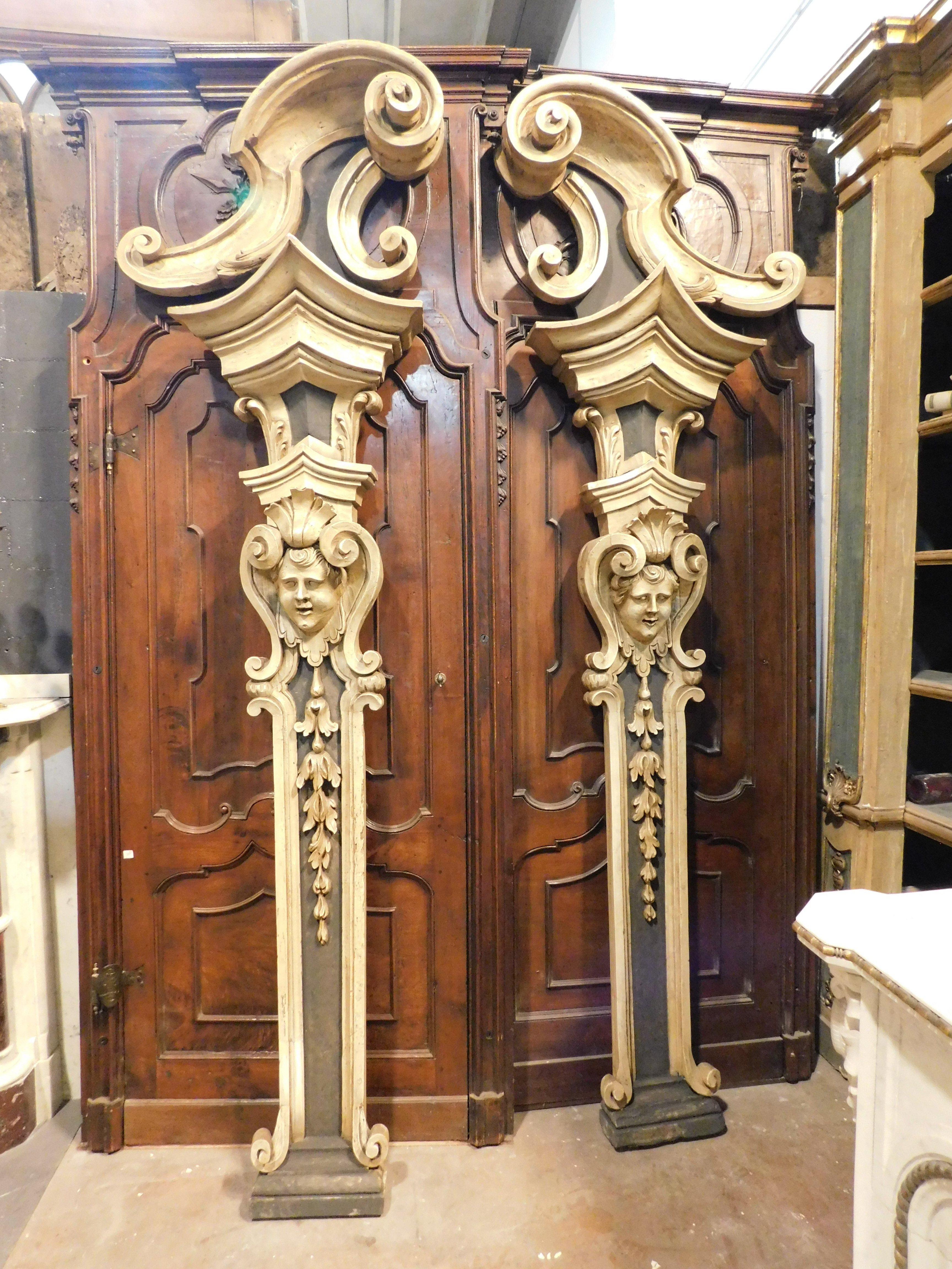 Hand-Carved pair of carved column pilasters, richly carved and lacquered, Italy For Sale
